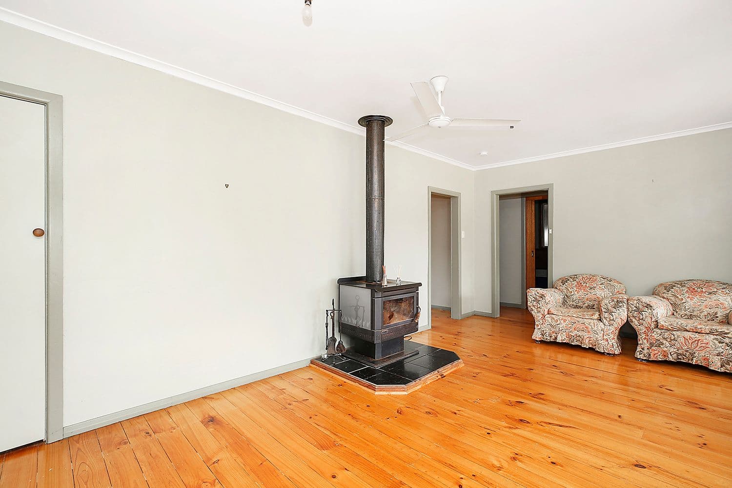 9 Fuller Street, Camperdown VIC 3260, Camperdown - Thumbnail 2