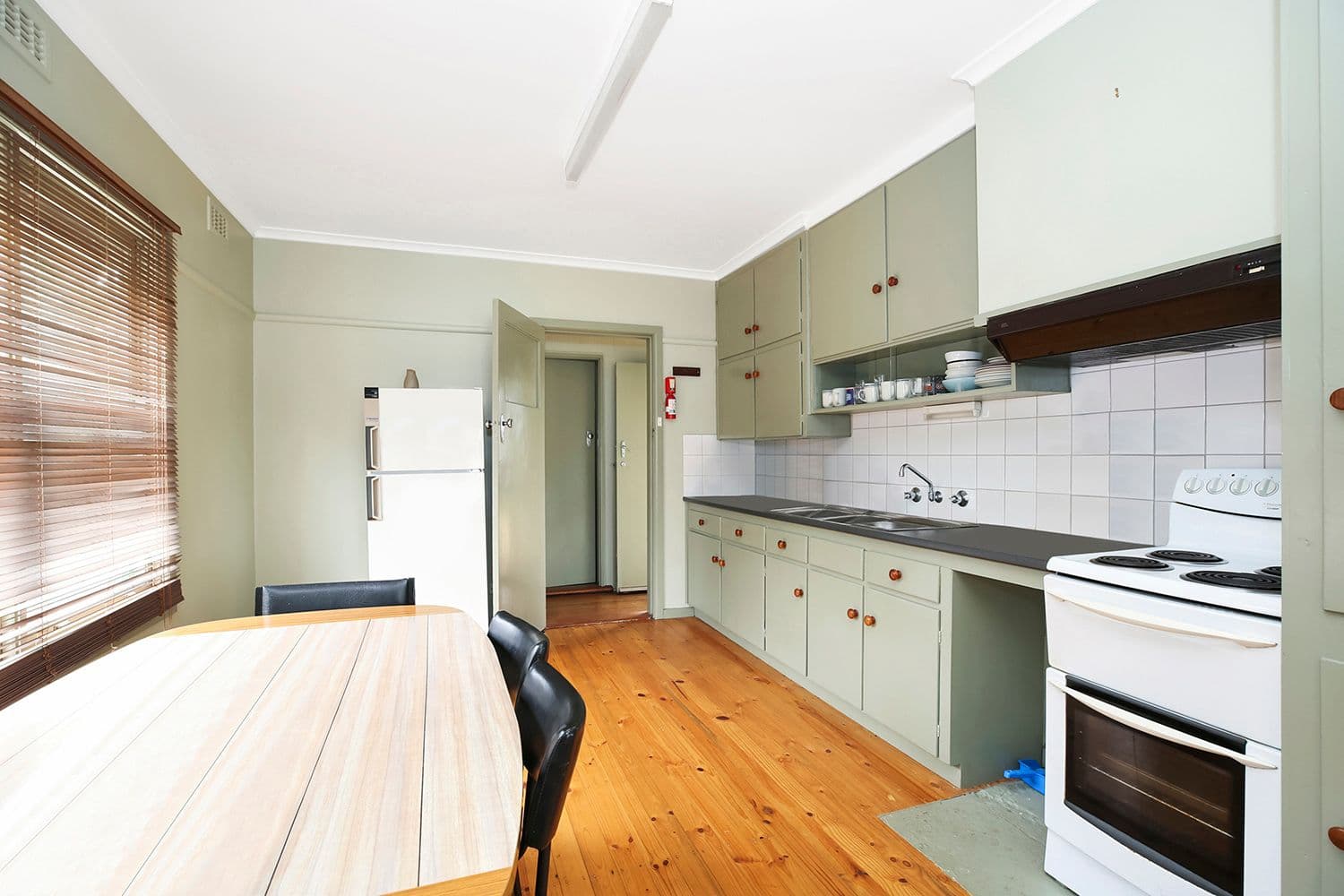 9 Fuller Street, Camperdown VIC 3260, Camperdown - Thumbnail 4