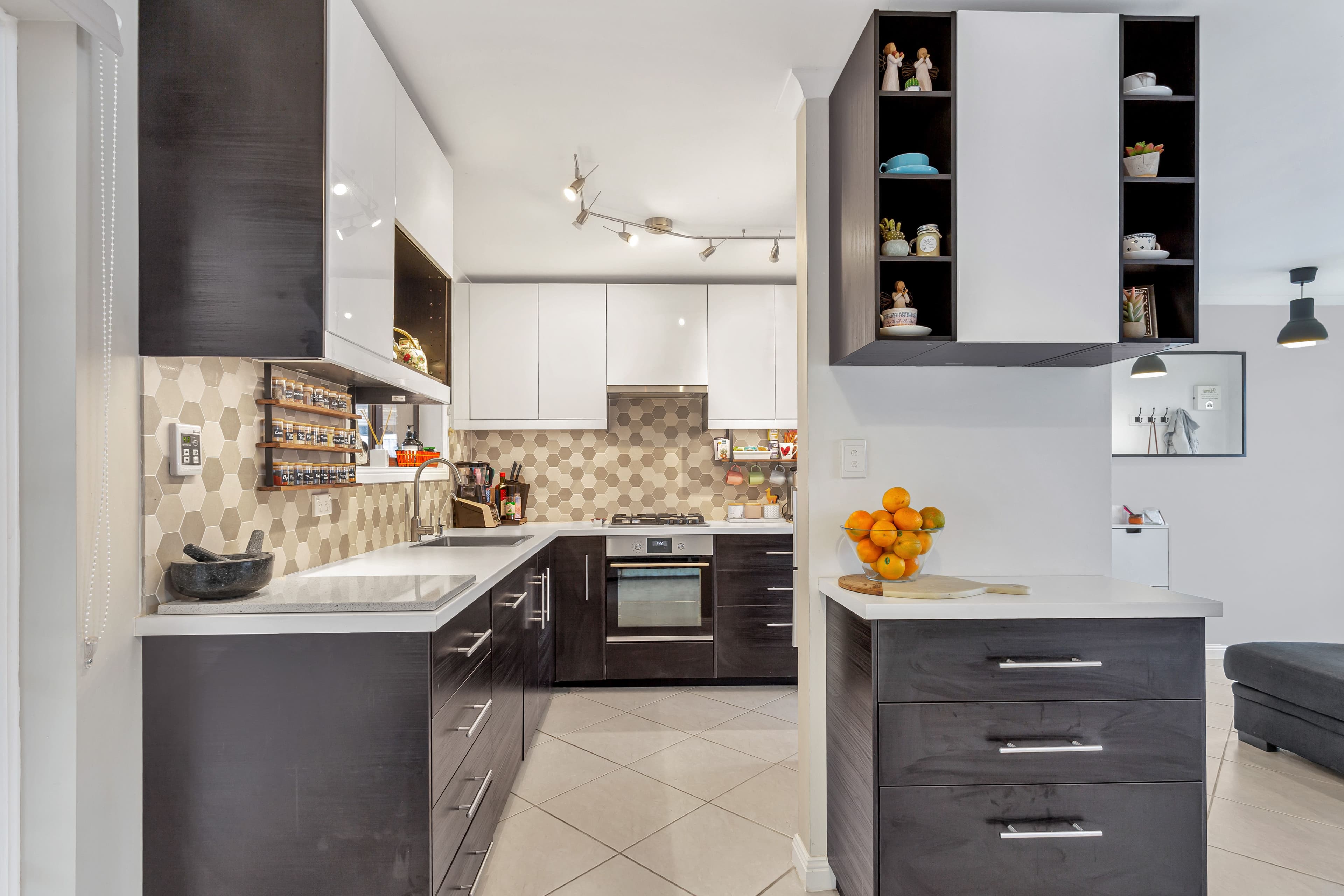 5 Lisbon Road, Craigmore SA 5114, Craigmore - Thumbnail 2