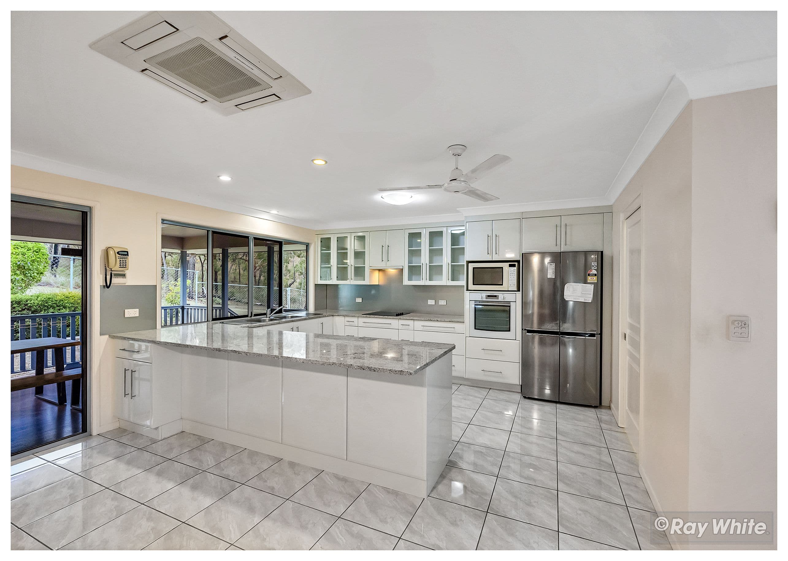 11 Retreat Avenue, Norman Gardens QLD 4701, Norman Gardens - Thumbnail 3