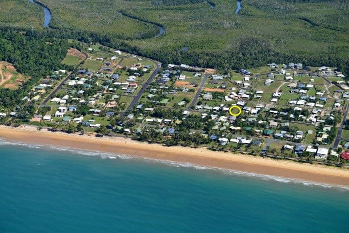 19 Buccaneer Street, SOUTH MISSION QLD 4852, South Mission Beach - Thumbnail 2