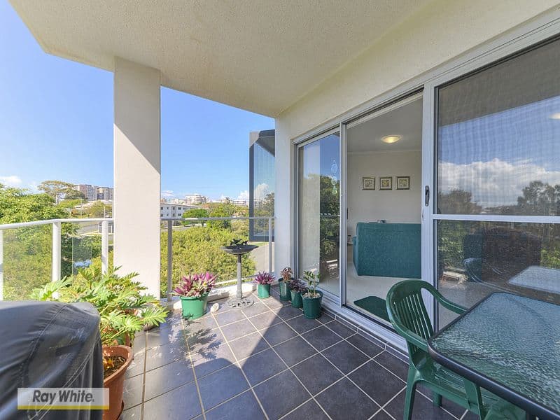1 McNaughton Street, REDCLIFFE QLD 4020, Redcliffe - Thumbnail 3