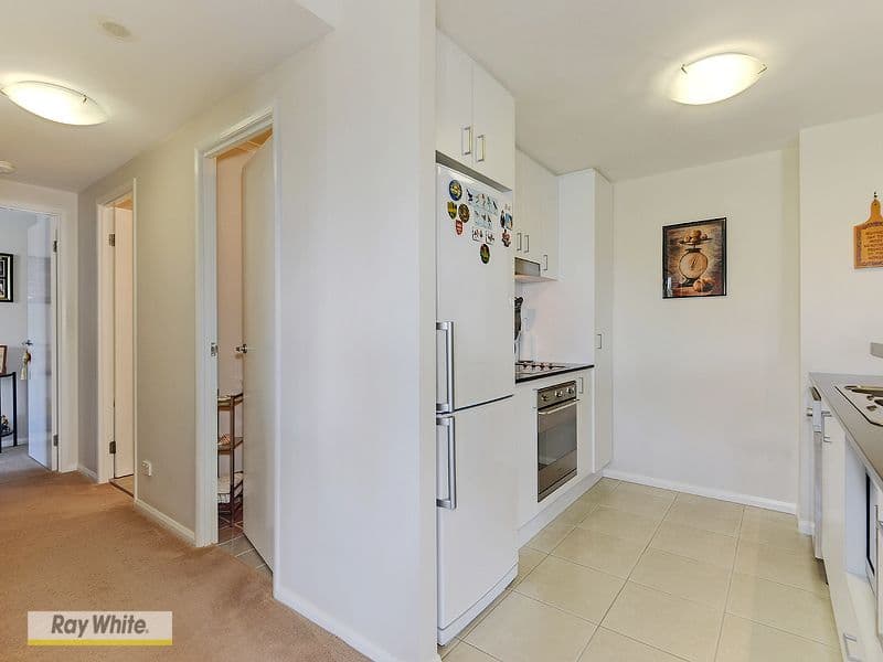 1 McNaughton Street, REDCLIFFE QLD 4020, Redcliffe - Thumbnail 8