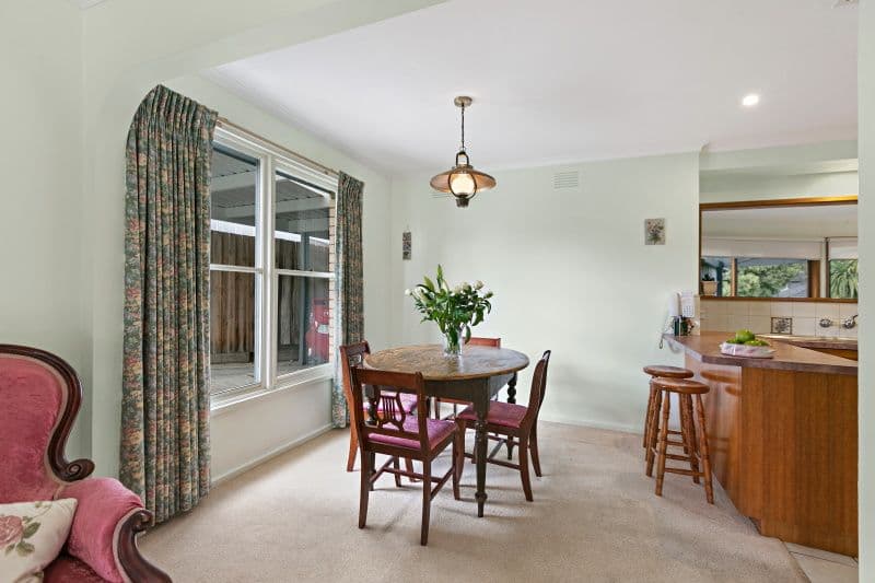 14 Lorikeet Court, Frankston VIC 3199, Frankston - Thumbnail 3