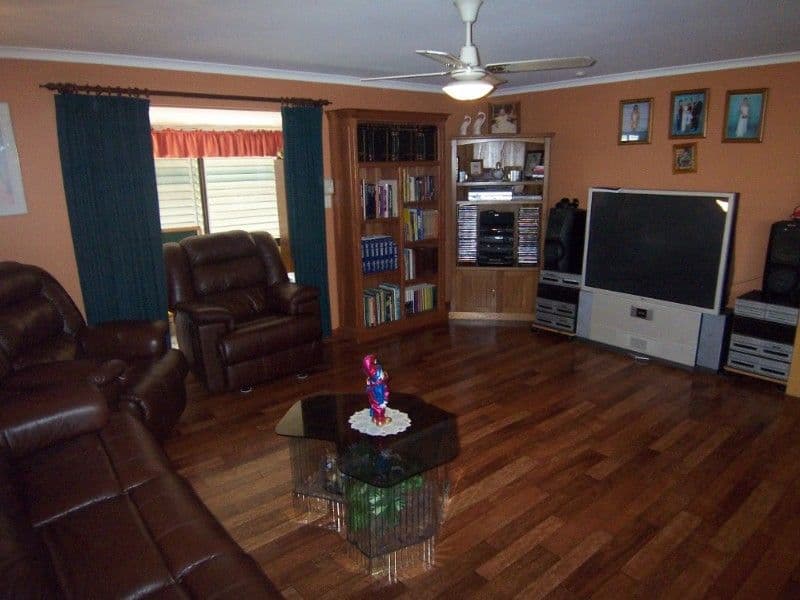594 Newnham Road, UPPER MOUNT GRAVATT QLD 4122, Wishart - Thumbnail 2