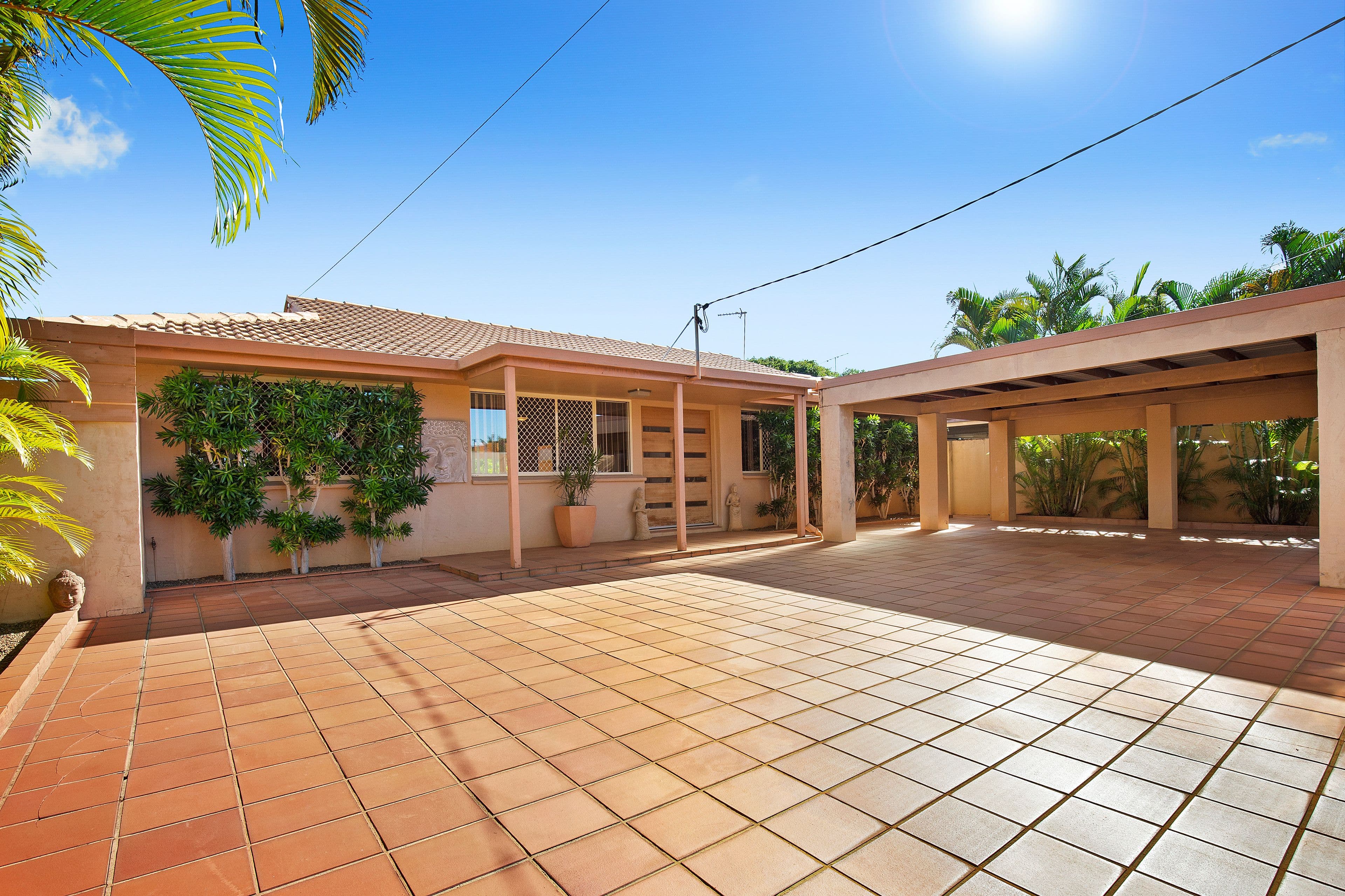 39 Bordeaux Parade, Mermaid Waters QLD 4218, Mermaid Waters - Image 1