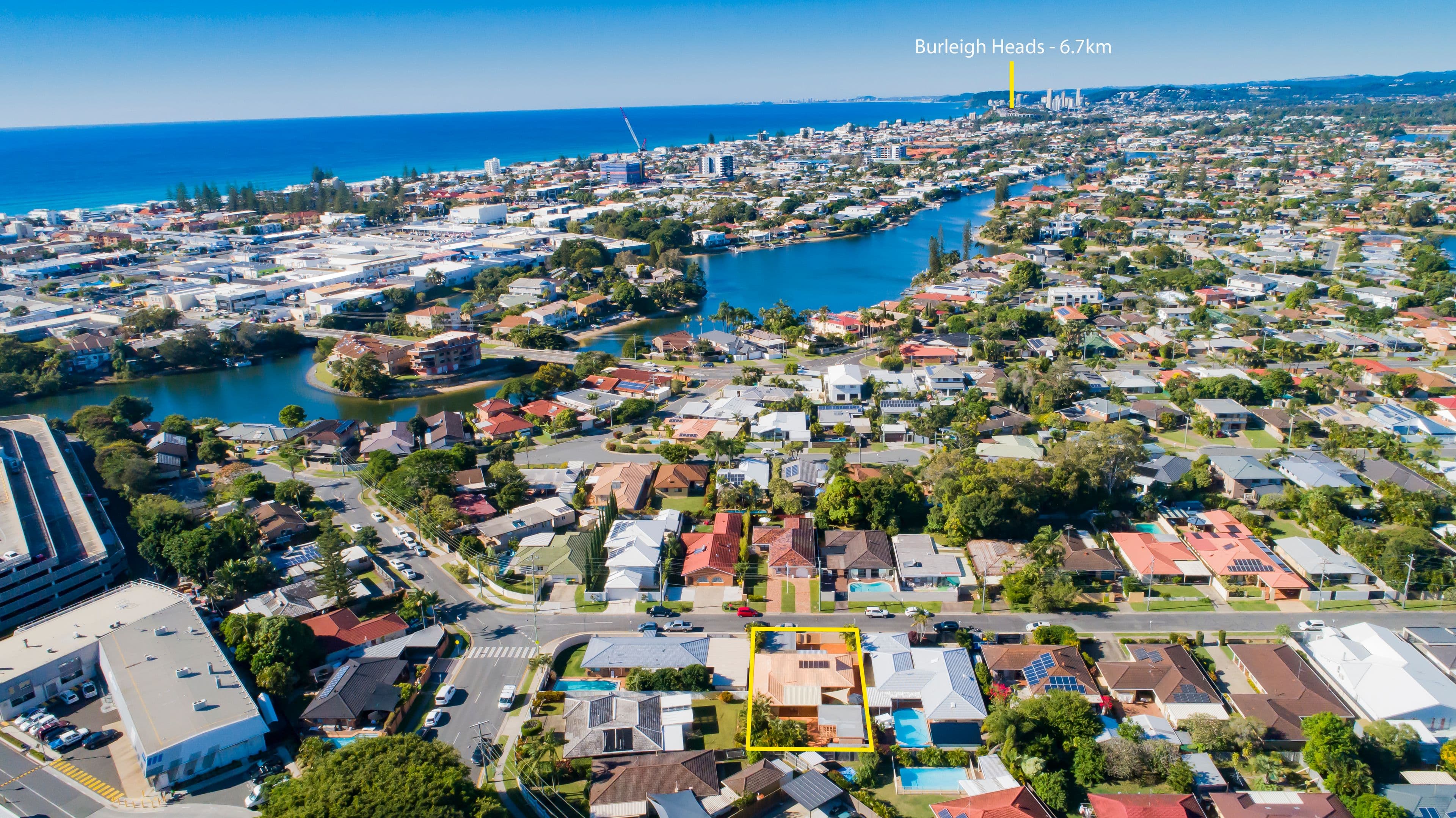 39 Bordeaux Parade, Mermaid Waters QLD 4218, Mermaid Waters - Thumbnail 2