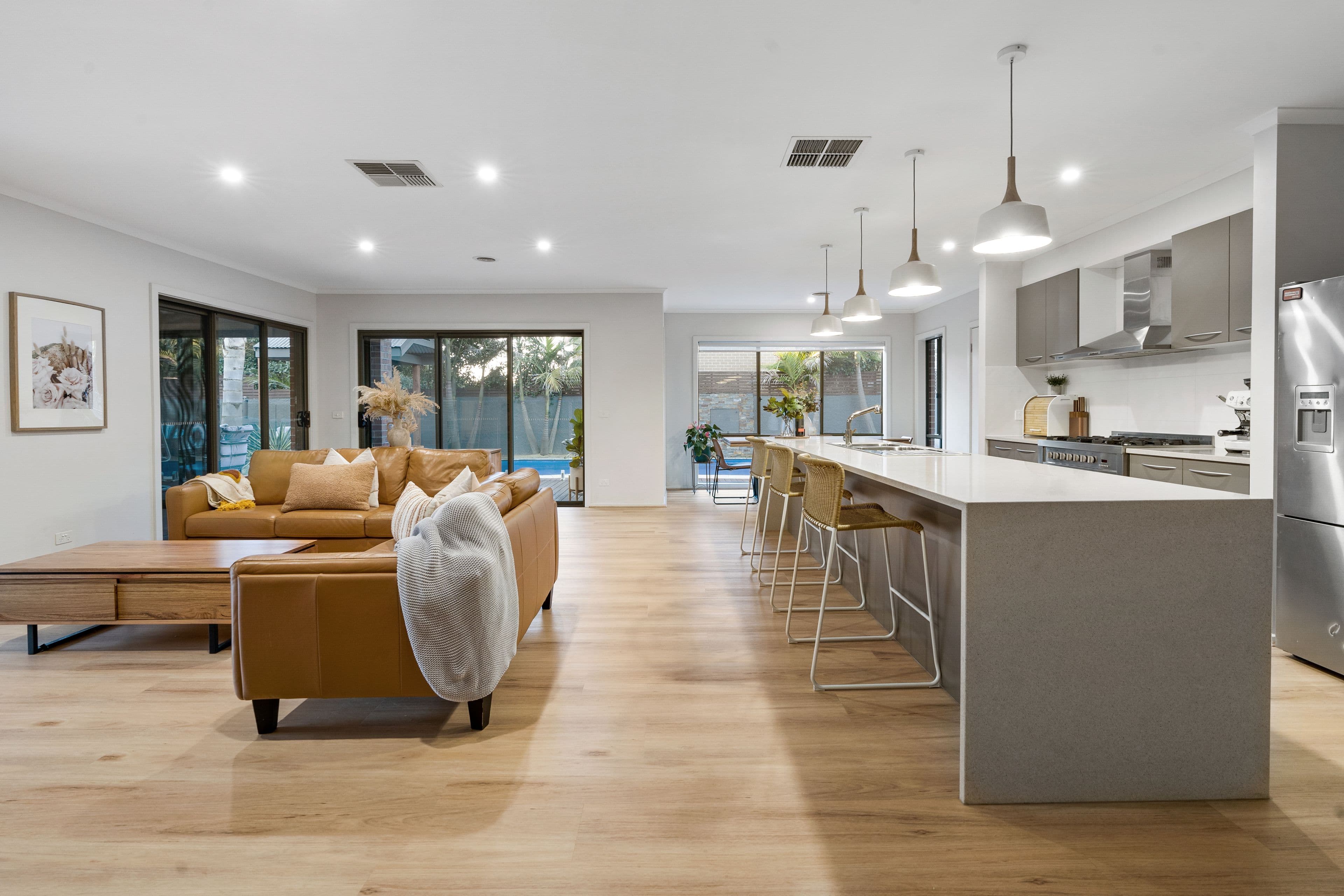 272 Flaxen Hills Road, Doreen VIC 3754, Doreen - Thumbnail 3