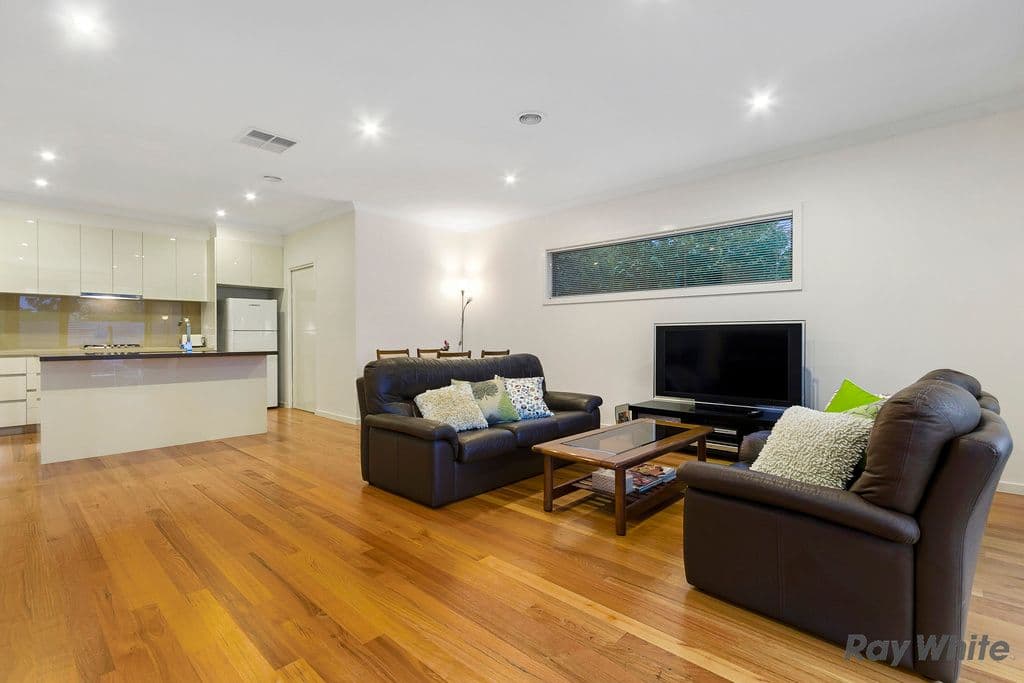 30 Diamond Avenue, Glen Waverley VIC 3150, Glen Waverley - Thumbnail 2