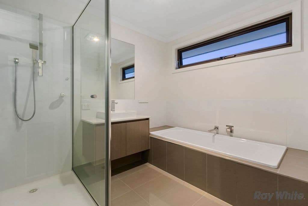 30 Diamond Avenue, Glen Waverley VIC 3150, Glen Waverley - Thumbnail 7