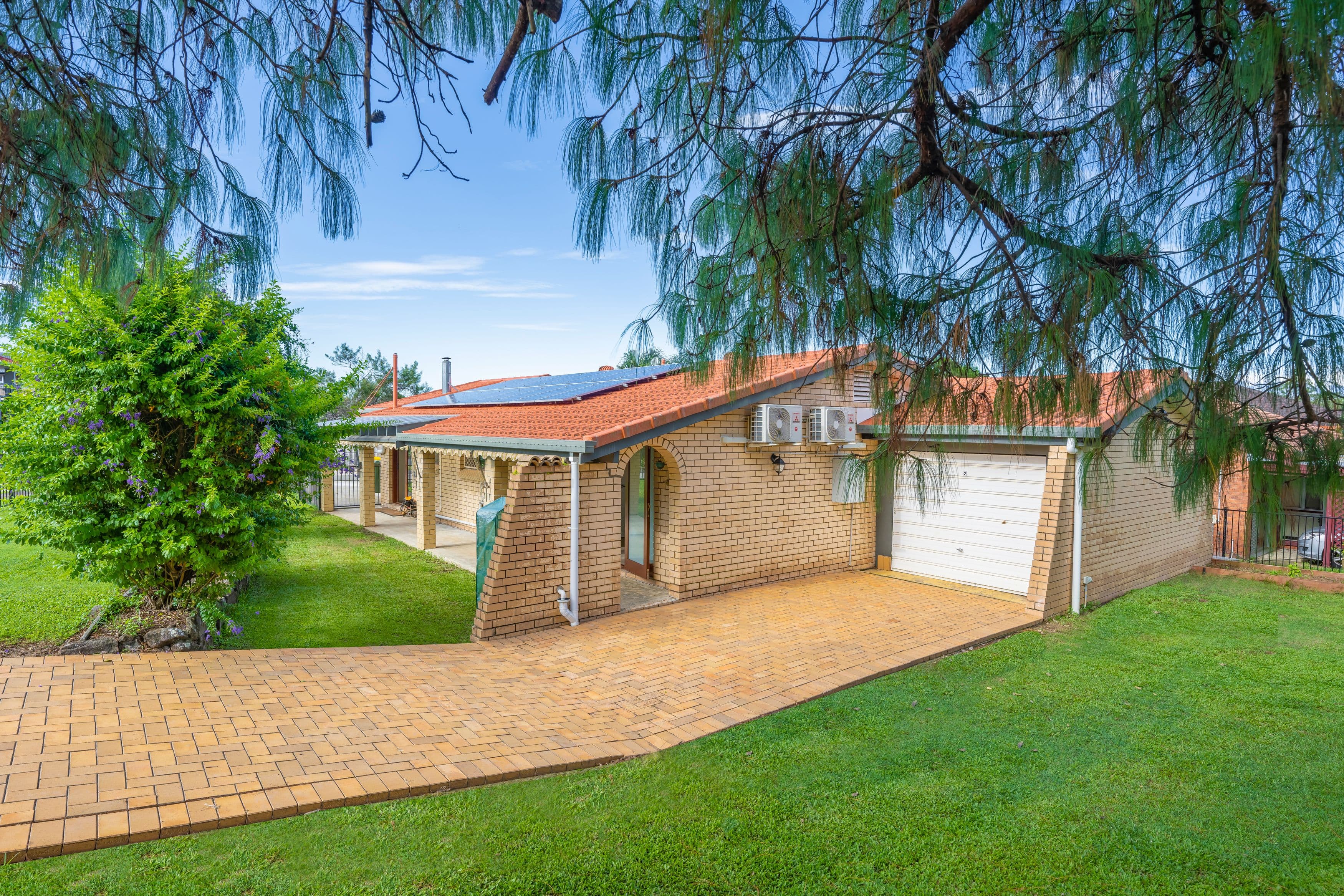 2 Redleaf Street, Mansfield QLD 4122, Mansfield - Image 1