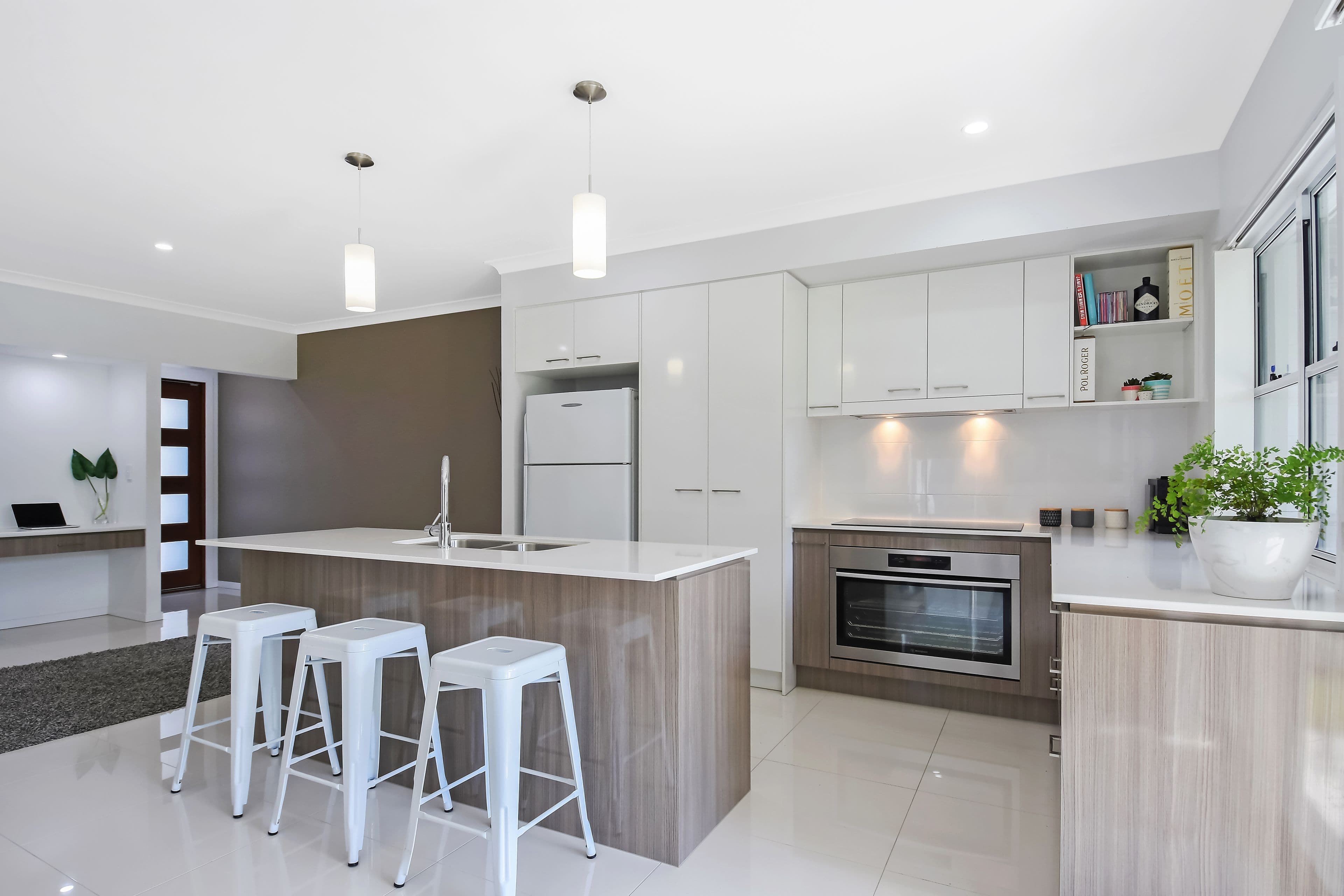 10 Sapphire Place, Elanora QLD 4221, Elanora - Image 1