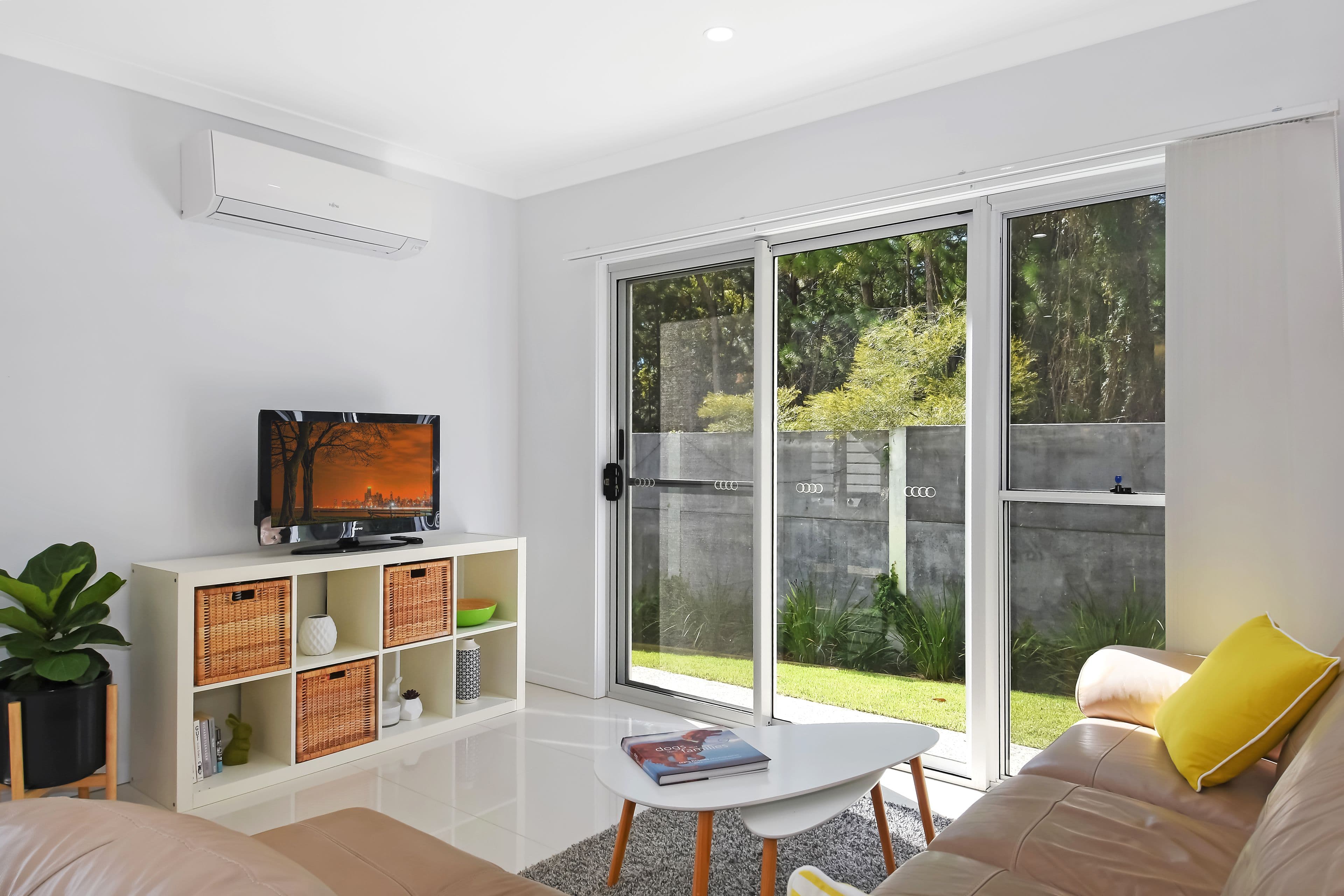 10 Sapphire Place, Elanora QLD 4221, Elanora - Thumbnail 6