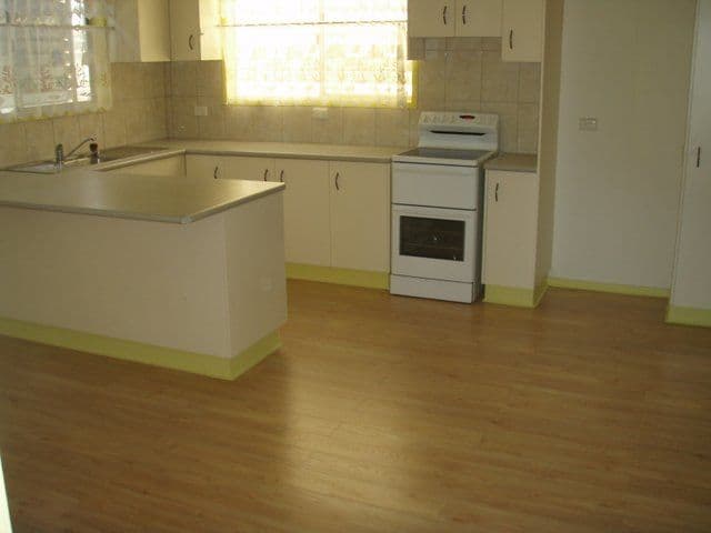124 King Street, CHARLEVILLE QLD 4470, Charleville - Thumbnail 3