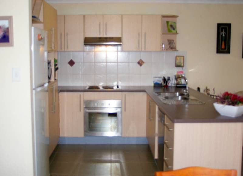 2 Tyler Place, DECEPTION BAY QLD 4508, Deception Bay - Thumbnail 2