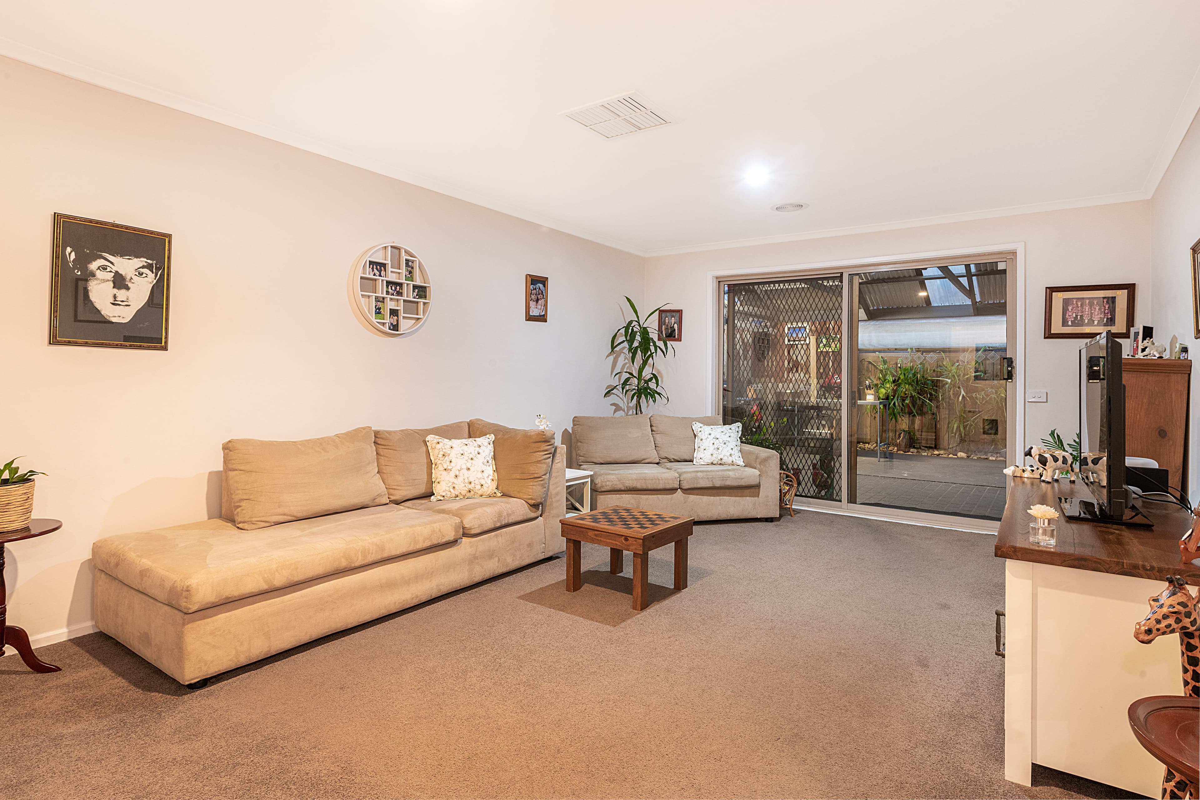 4 Kent Court, Cranbourne North VIC 3977, Cranbourne North - Thumbnail 7