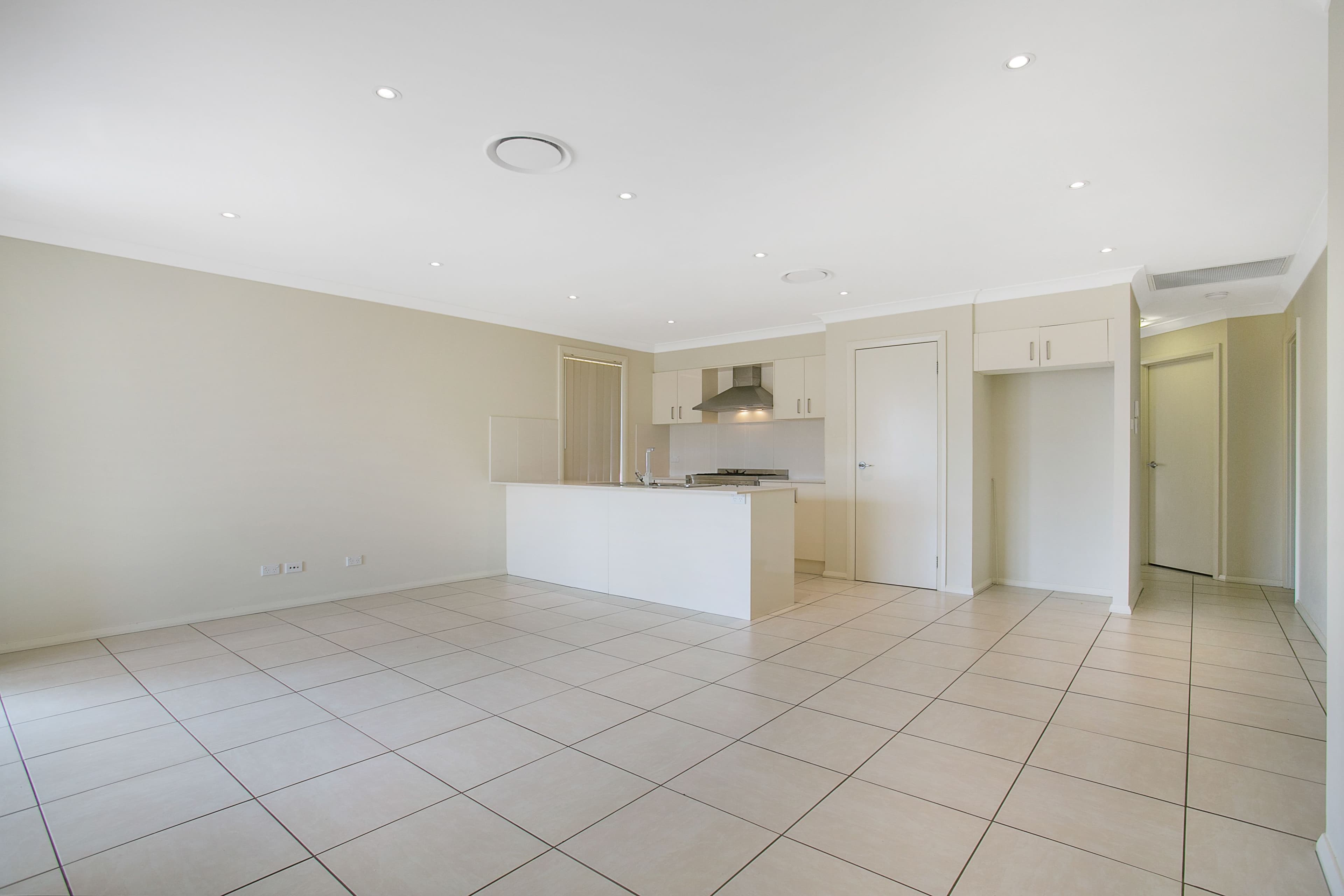 21 Regal Park Drive, Tamworth NSW 2340, Tamworth - Thumbnail 3