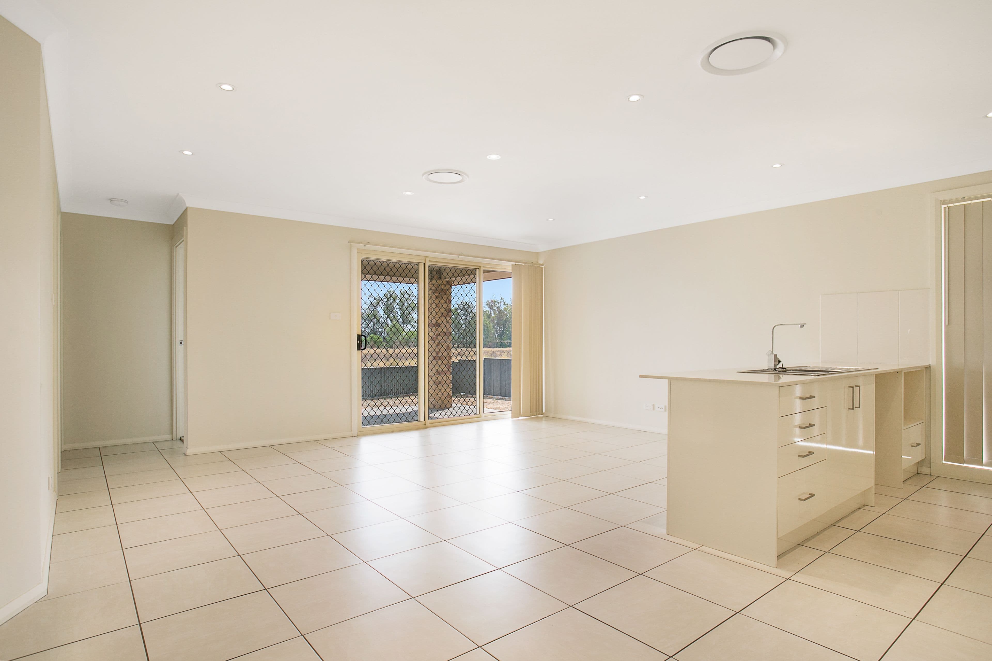 21 Regal Park Drive, Tamworth NSW 2340, Tamworth - Thumbnail 4