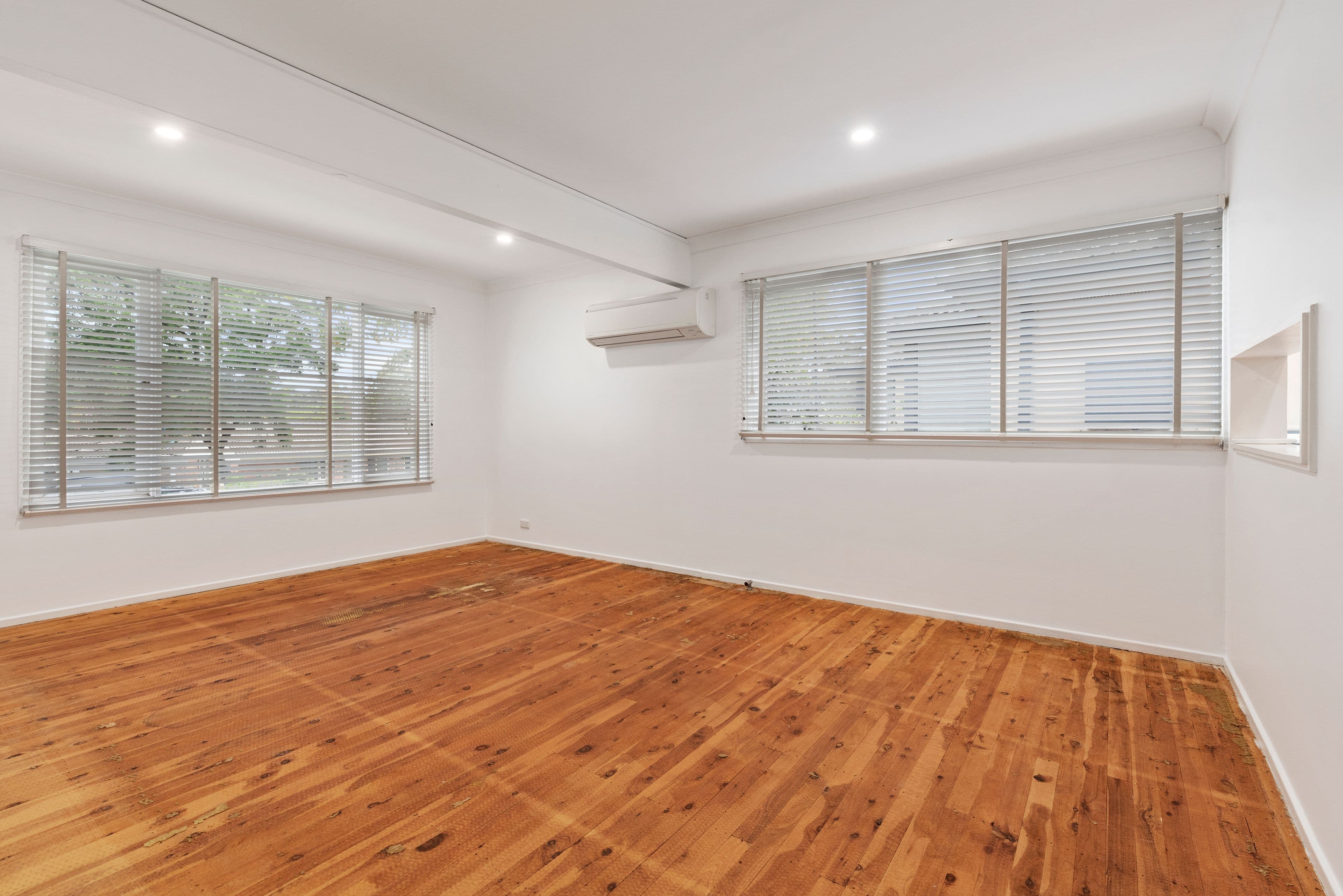 39 Greenoaks Avenue, Bradbury - Thumbnail 2
