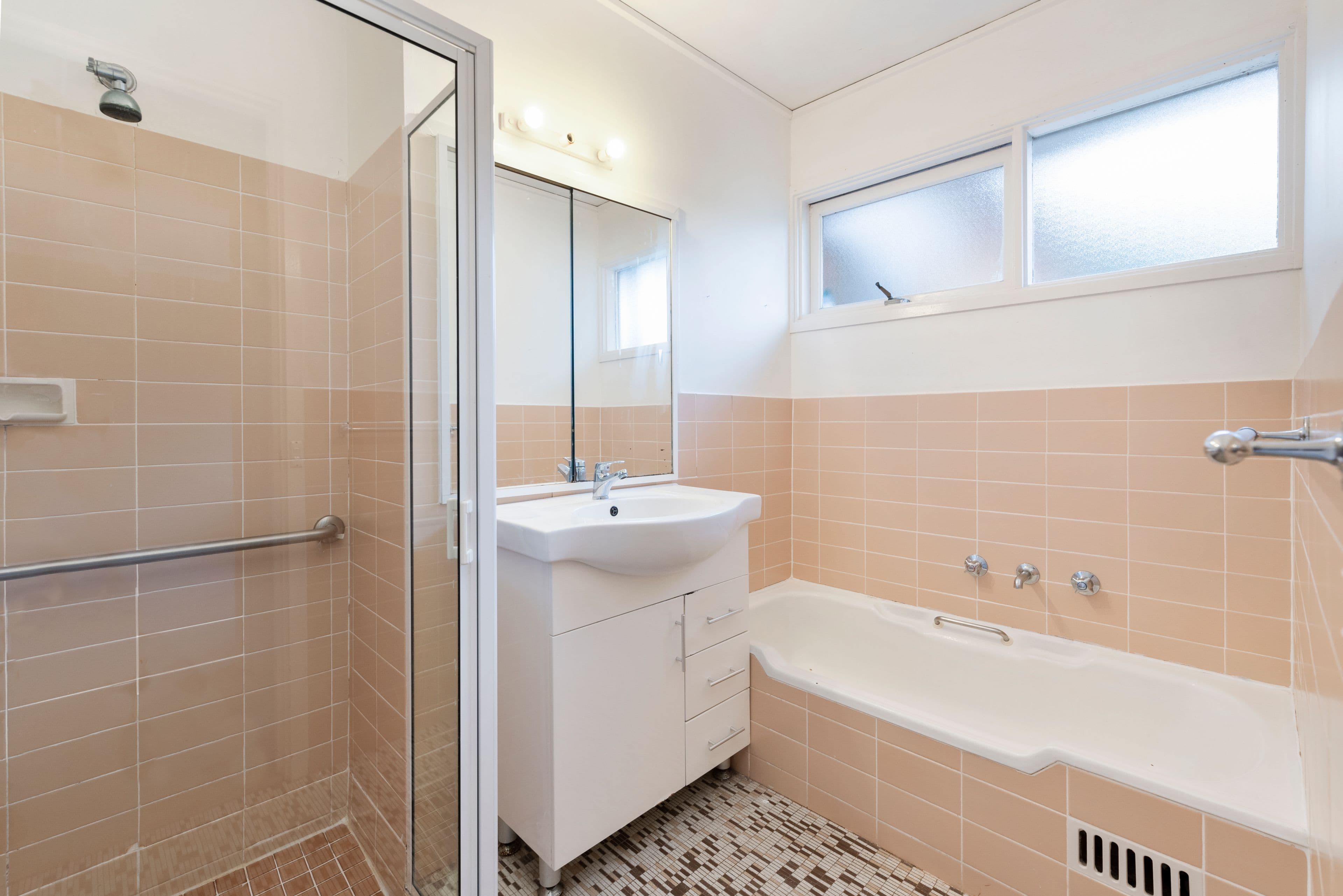 39 Greenoaks Avenue, Bradbury - Thumbnail 6