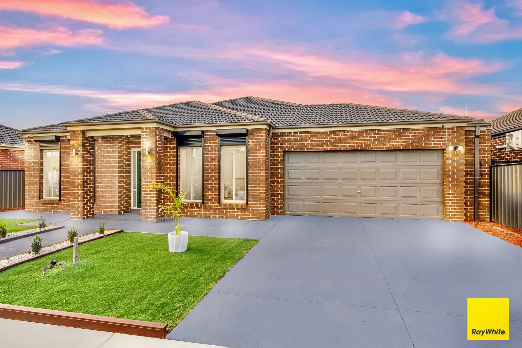 18 Kinnear Avenue, Tarneit VIC 3029, Tarneit - Thumbnail 2