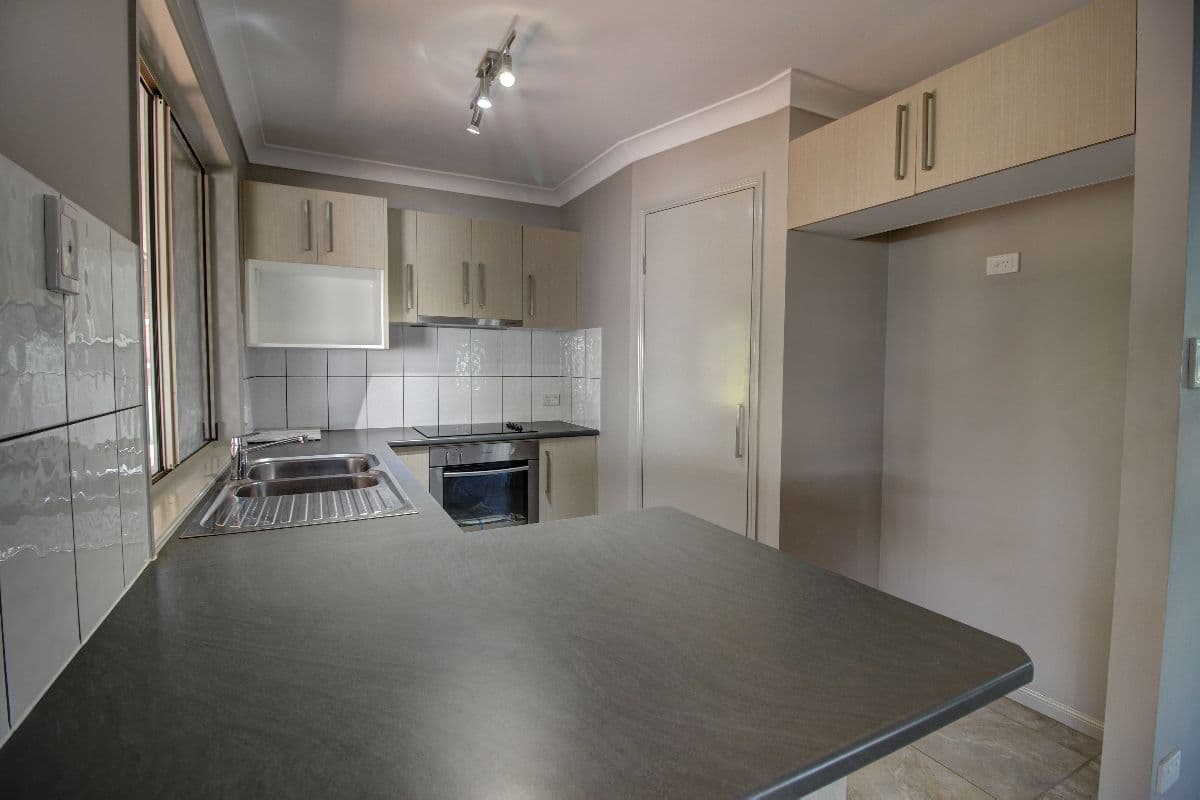 35b Lobb Street, Churchill QLD 4305, Churchill - Thumbnail 5