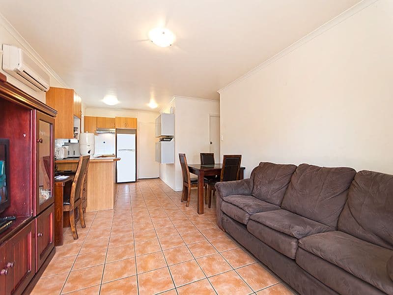 53 Winchester Street, HAMILTON QLD 4007, Hamilton - Thumbnail 4
