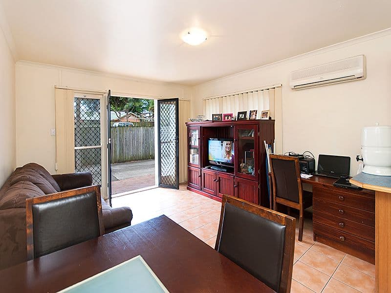 53 Winchester Street, HAMILTON QLD 4007, Hamilton - Thumbnail 5