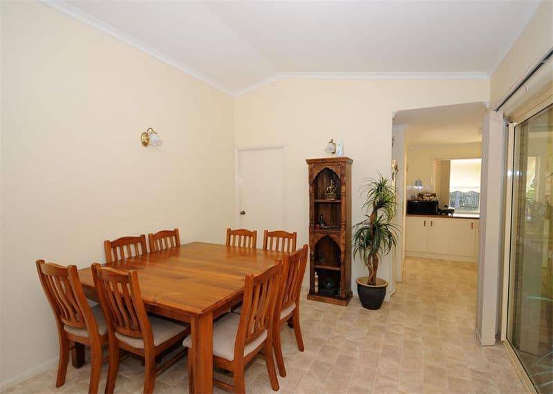 127  Snapper Street, KAWUNGAN QLD 4655, Kawungan - Thumbnail 5