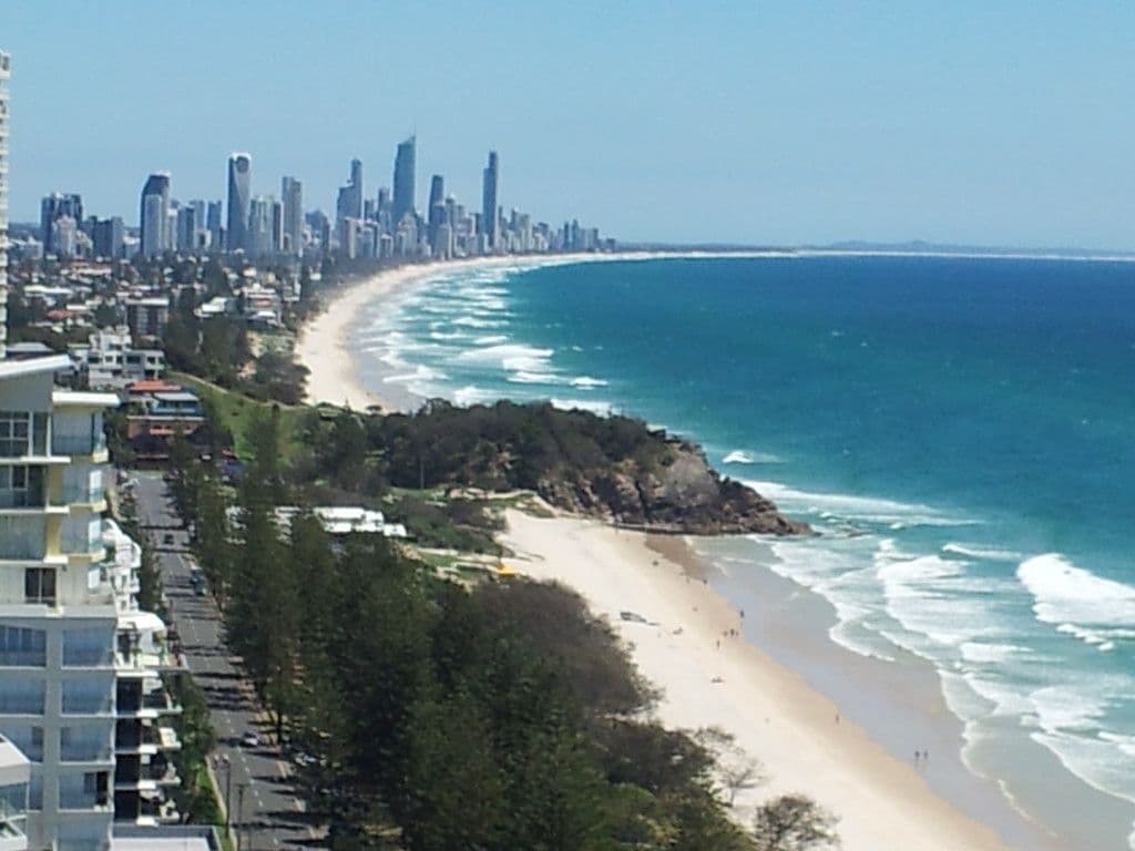 238 The Esplanade, Burleigh Heads QLD 4220, Burleigh Heads - Thumbnail 3