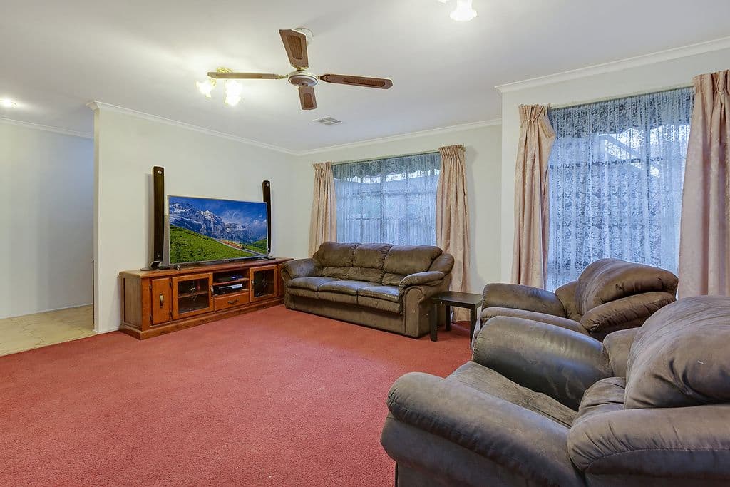 72 Derby Drive, Epping VIC 3076, Epping - Thumbnail 4