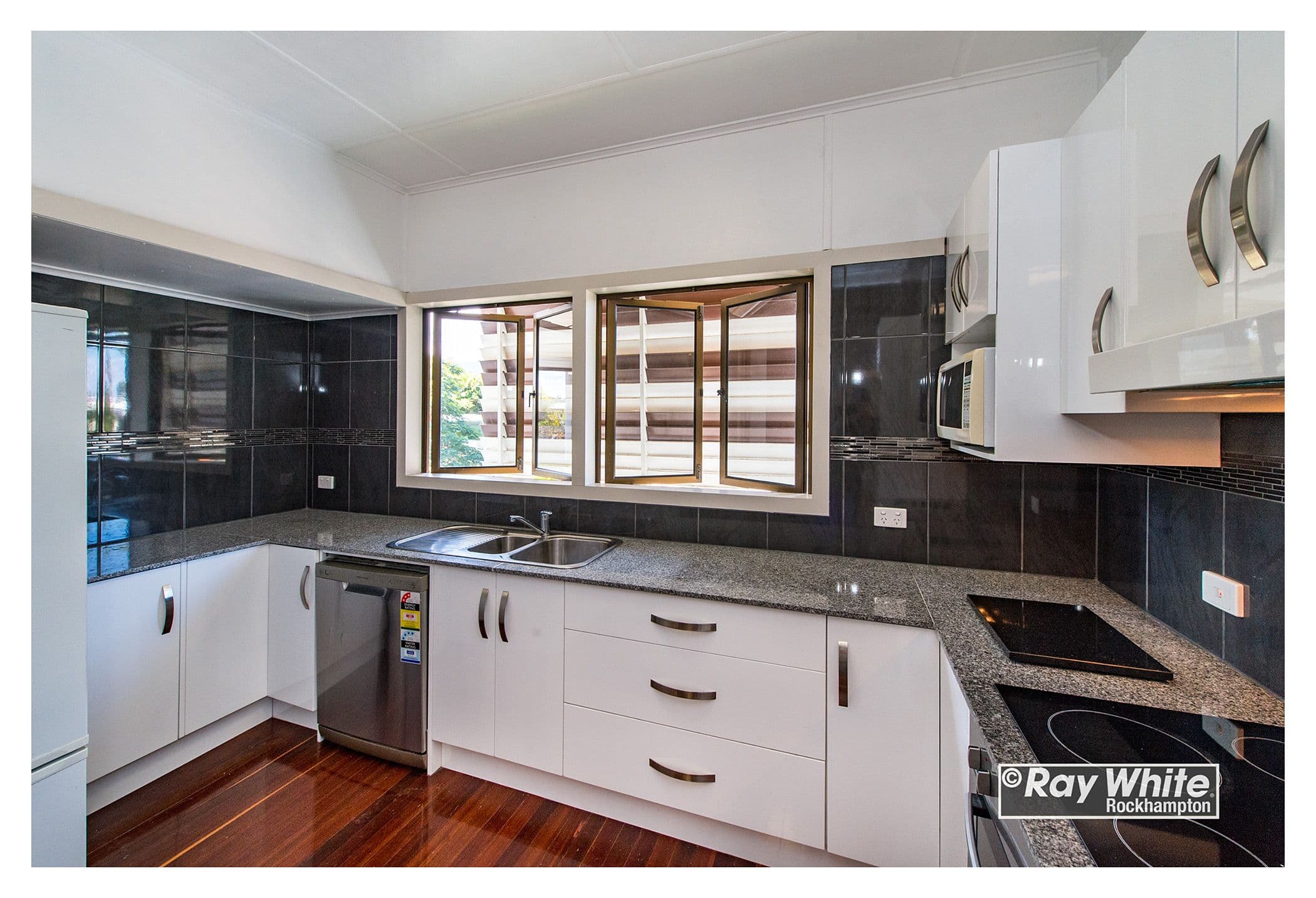 95 Livingstone Street, Berserker QLD 4701, Berserker - Thumbnail 2