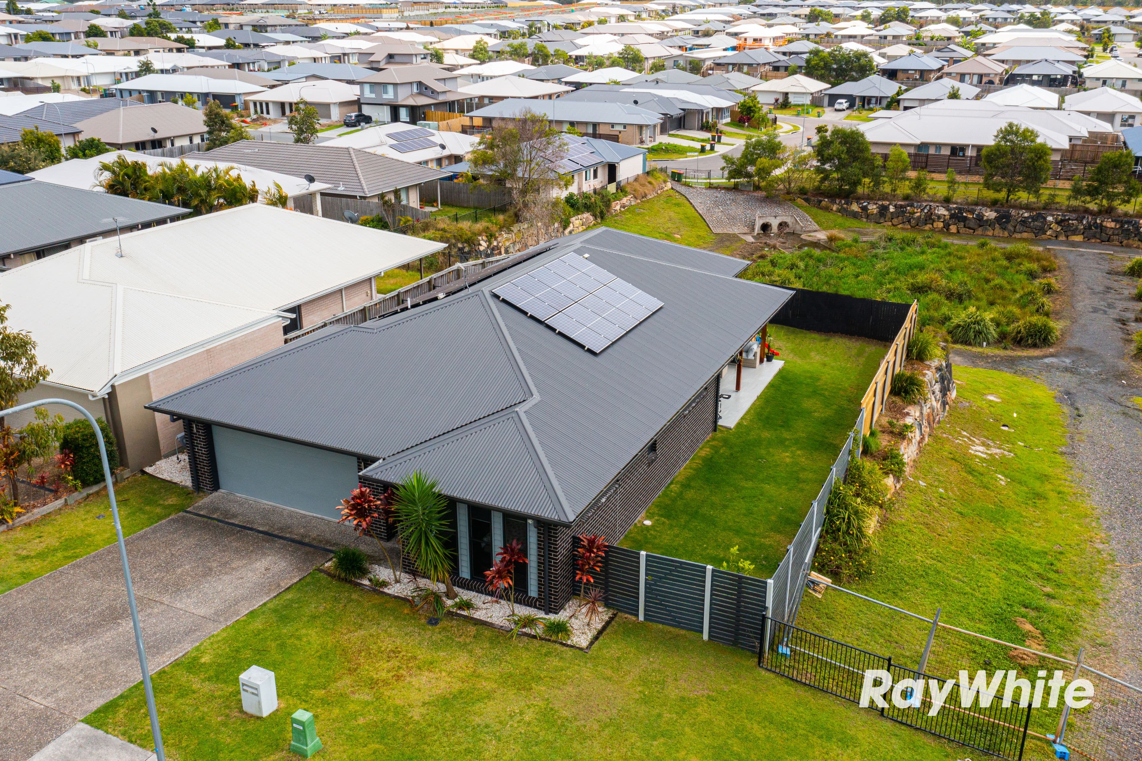 14 Mount Cooroora Street, Park Ridge QLD 4125, Park Ridge - Thumbnail 3
