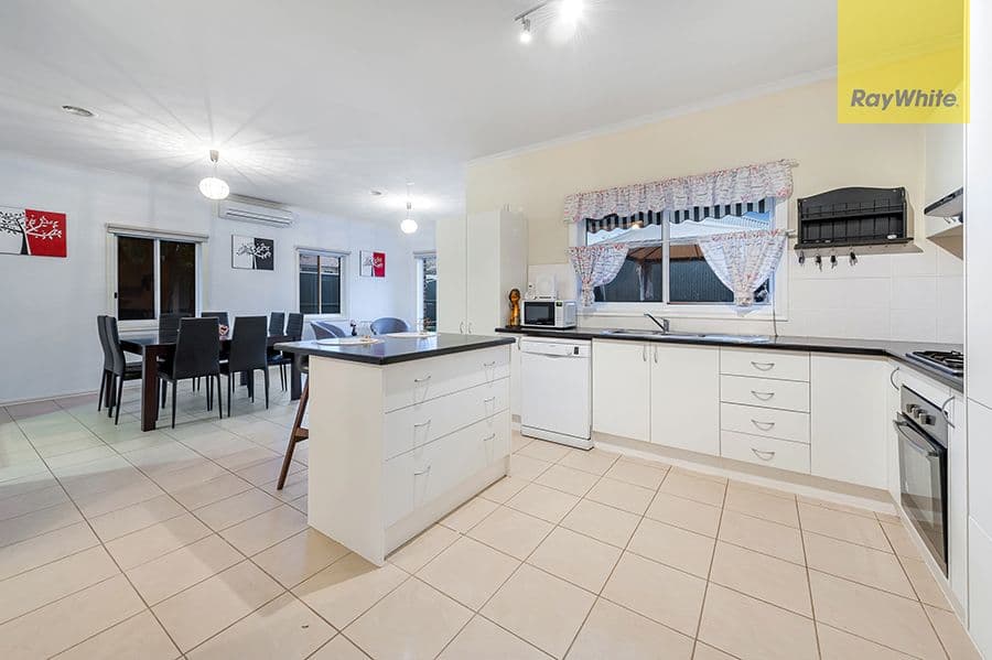 2 Cooma Lane, Craigieburn VIC 3064, Craigieburn - Thumbnail 3
