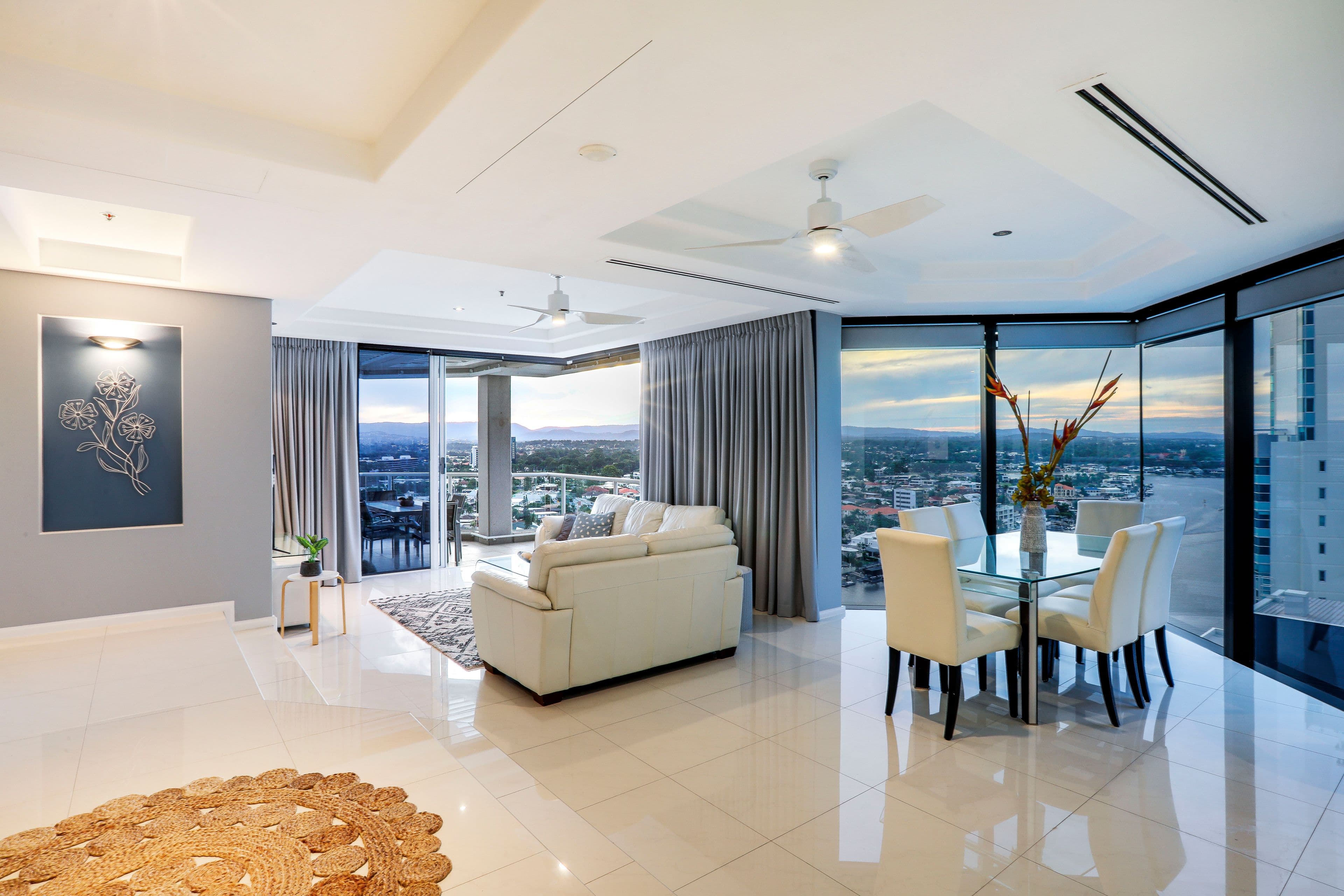20 Riverview Parade 'Solitaire', Surfers Paradise QLD 4217, Surfers Paradise - Thumbnail 3