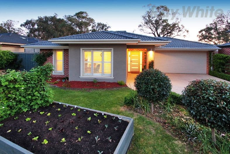 6 LYNDHURST Close, CROYDON VIC 3136, Croydon - Image 1
