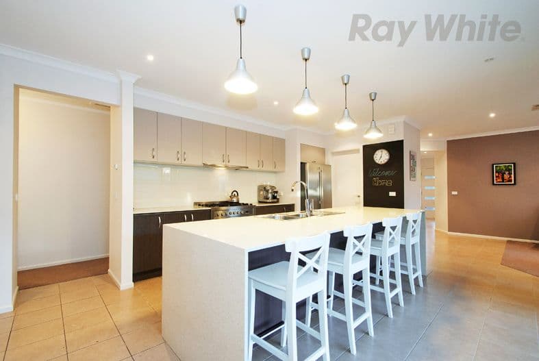 6 LYNDHURST Close, CROYDON VIC 3136, Croydon - Thumbnail 3