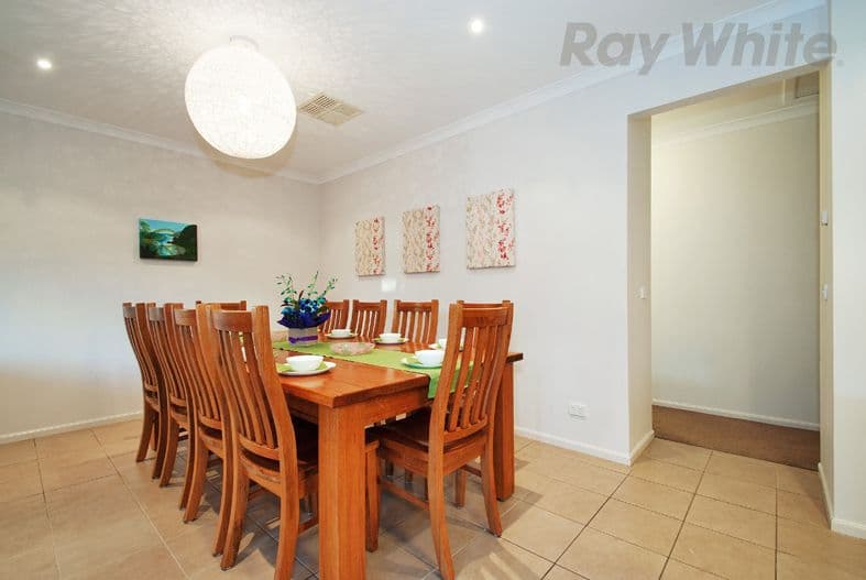 6 LYNDHURST Close, CROYDON VIC 3136, Croydon - Thumbnail 4