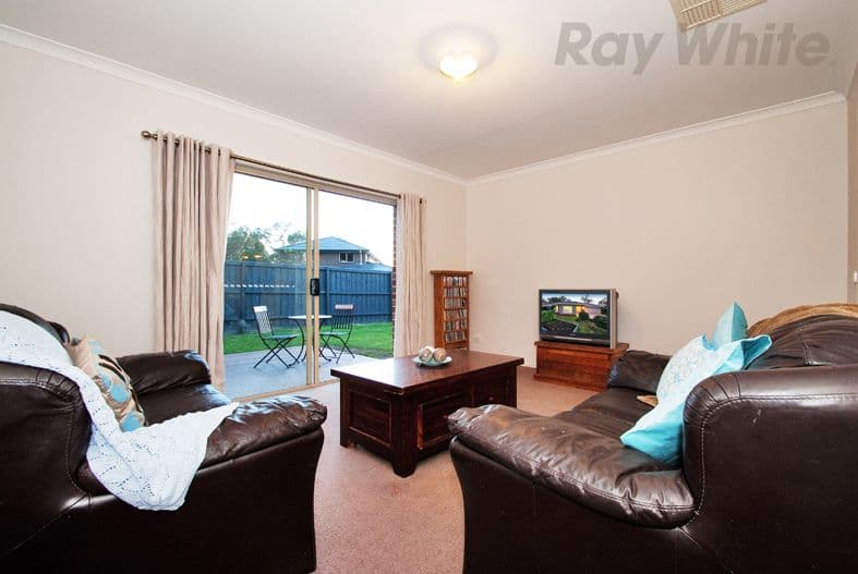 6 LYNDHURST Close, CROYDON VIC 3136, Croydon - Thumbnail 6