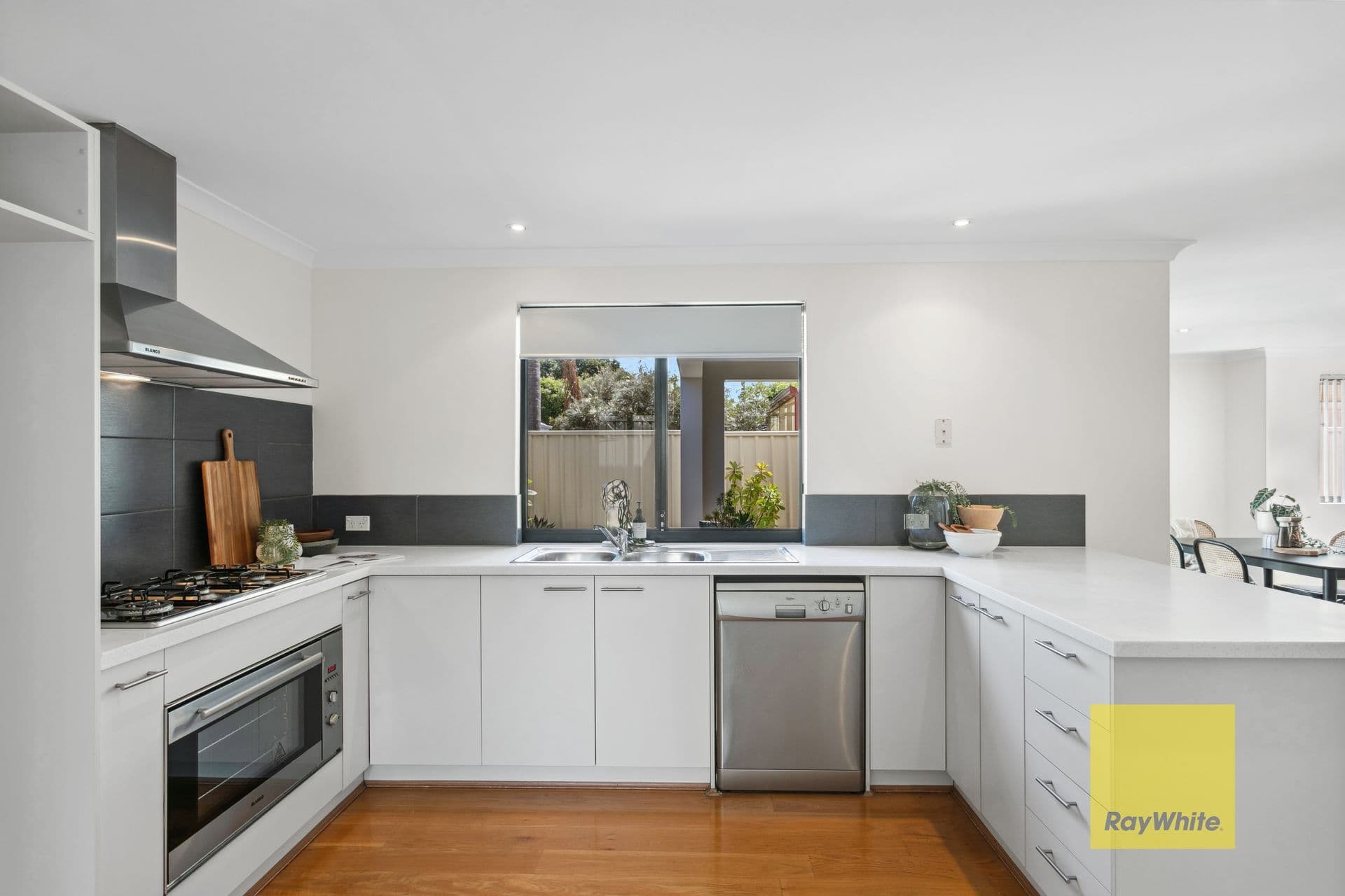 179 Sackville Terrace, Doubleview WA 6018, Doubleview - Thumbnail 8