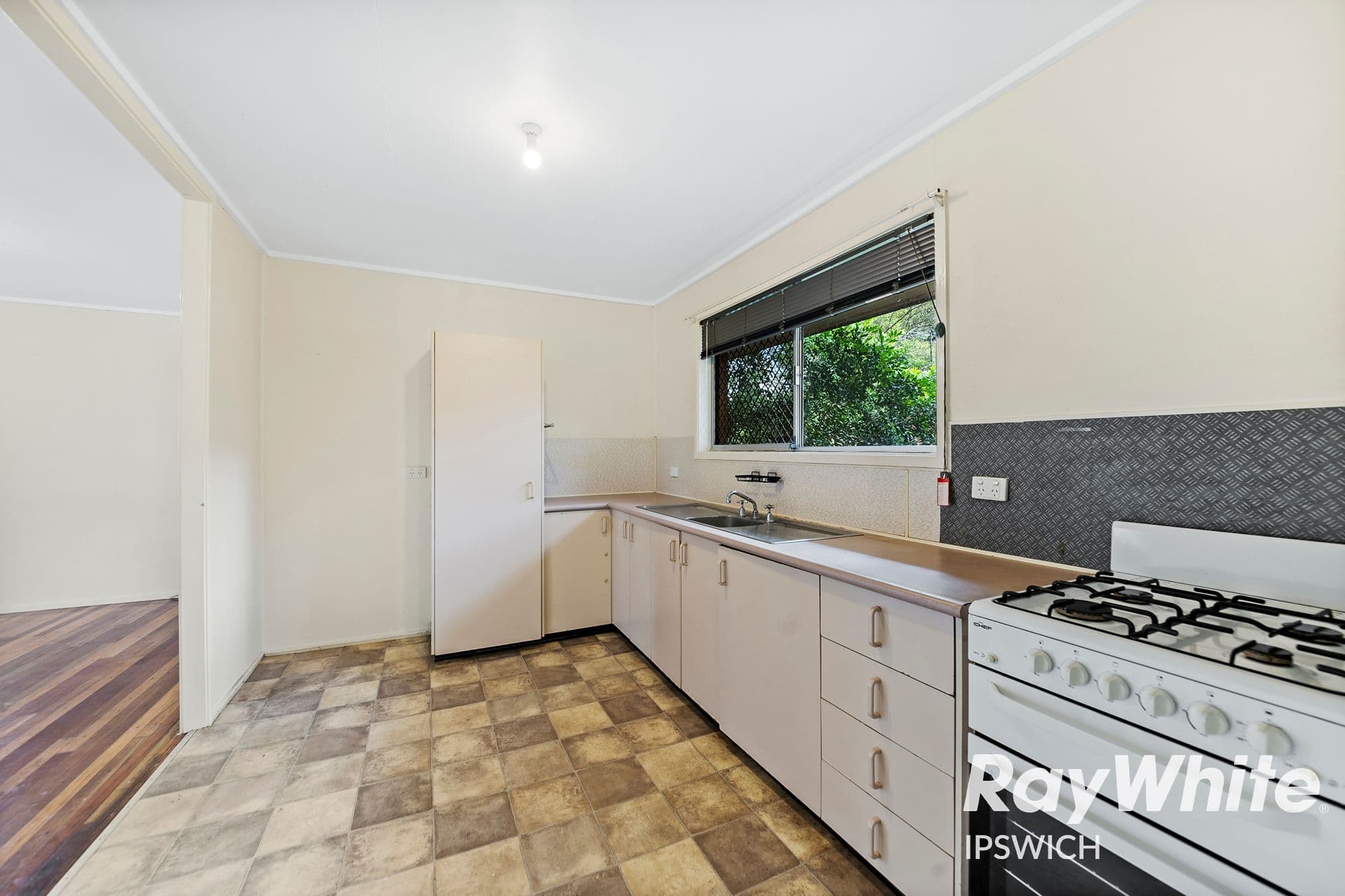6 Nagel Street, Gailes QLD 4300, Gailes - Thumbnail 7