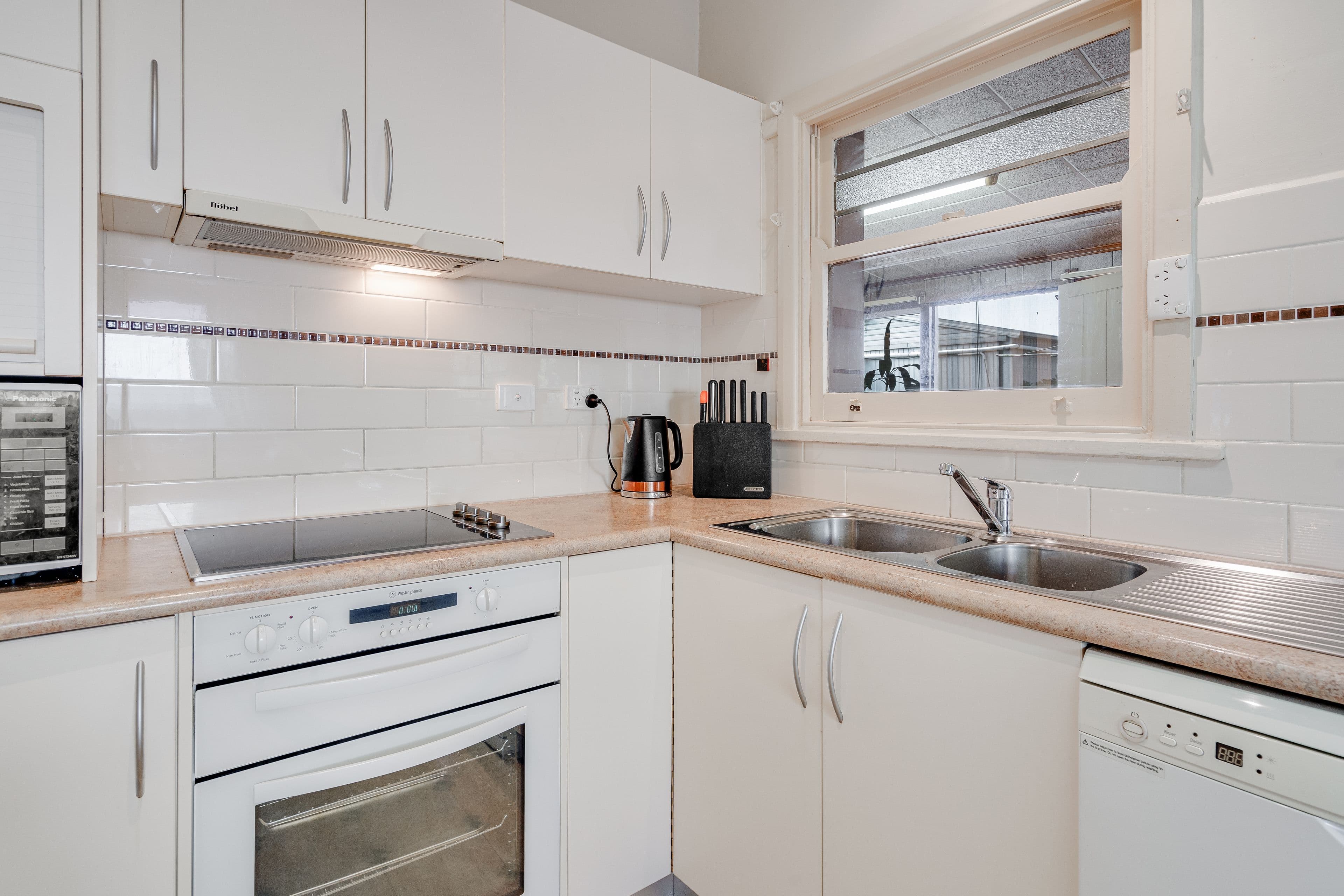 250 Hanson Road, Mansfield Park SA 5012, Mansfield Park - Thumbnail 6