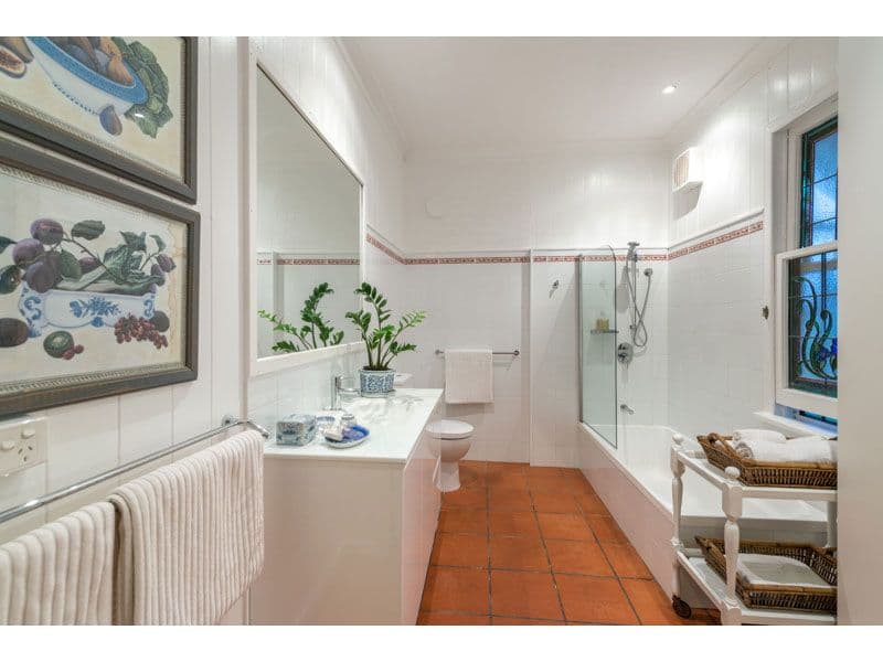 26 Cambridge Street, RED HILL QLD 4059, Red Hill - Thumbnail 5