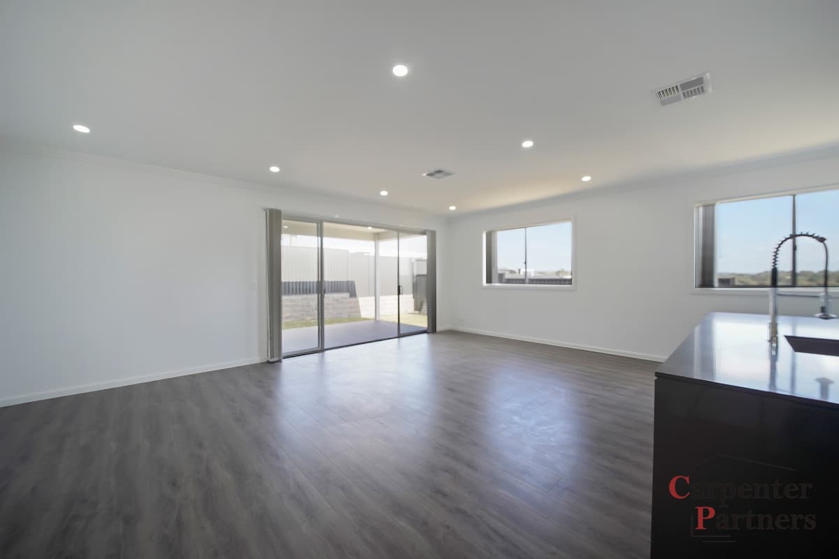 23 Roy Crescent, THIRLMERE, Thirlmere - Image 1