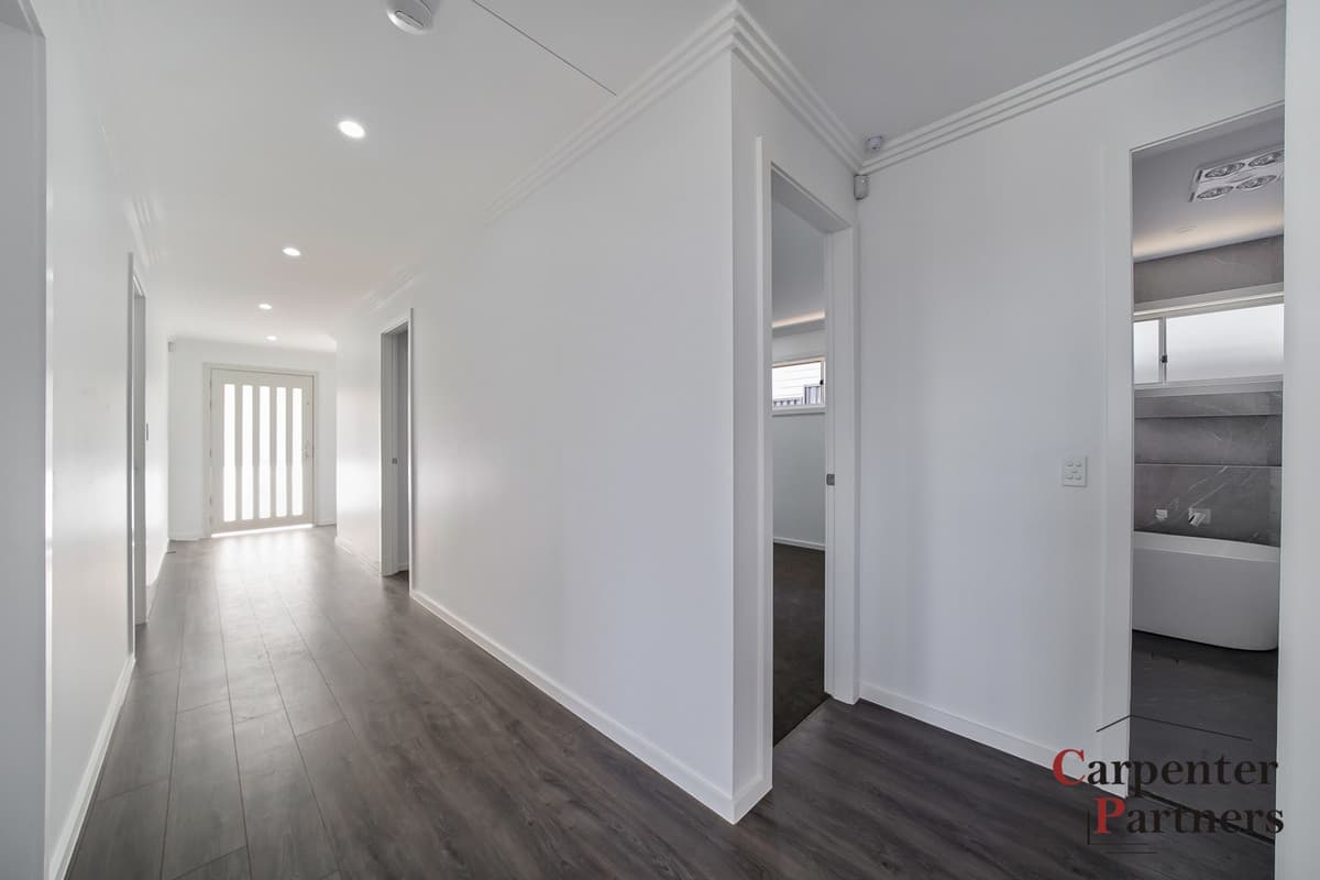 23 Roy Crescent, THIRLMERE, Thirlmere - Thumbnail 7