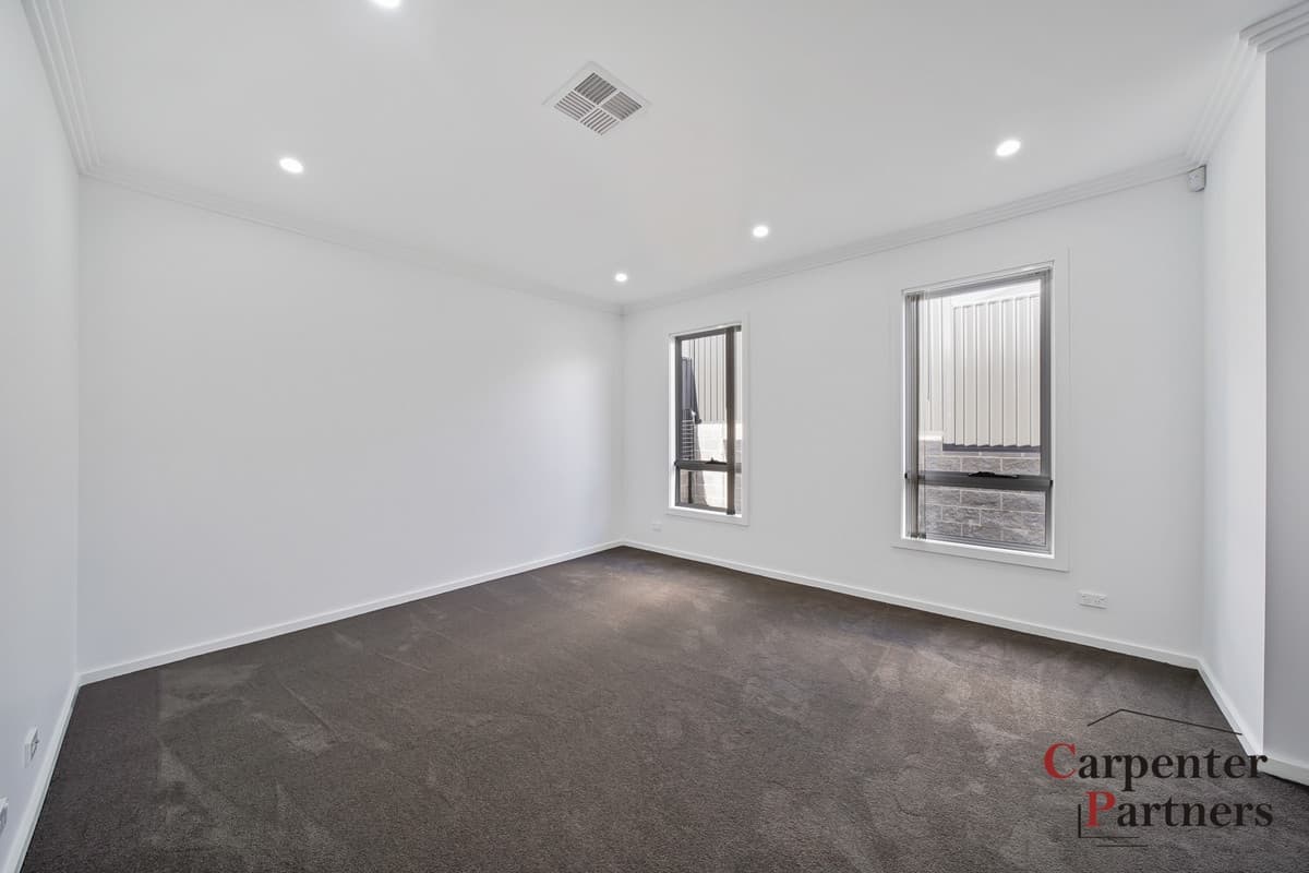 23 Roy Crescent, THIRLMERE, Thirlmere - Thumbnail 8