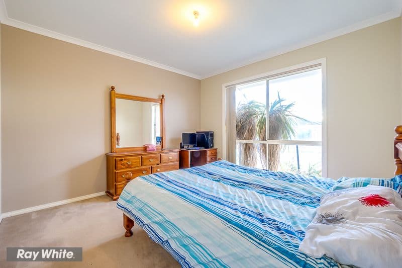18 Harrow Place, Truganina VIC 3029, Truganina - Thumbnail 4