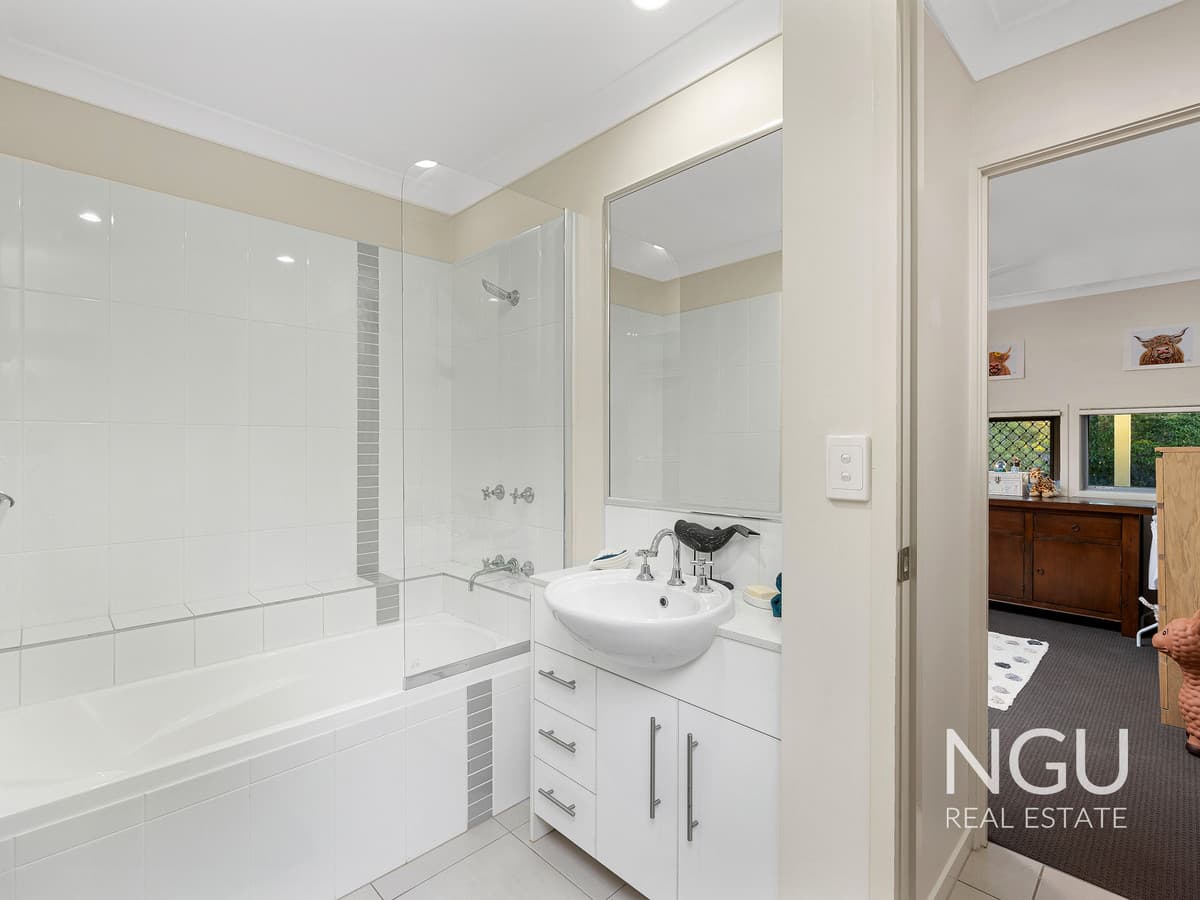 106 Grande Avenue, Springfield Lakes QLD 4300, Springfield Lakes - Thumbnail 8