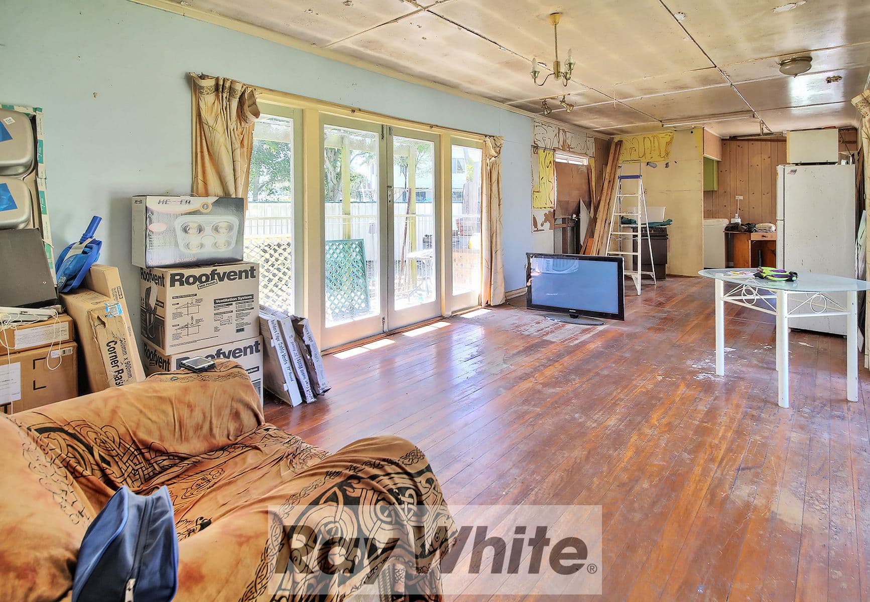 24 Thomson Avenue, Woodridge QLD 4114, Woodridge - Thumbnail 2