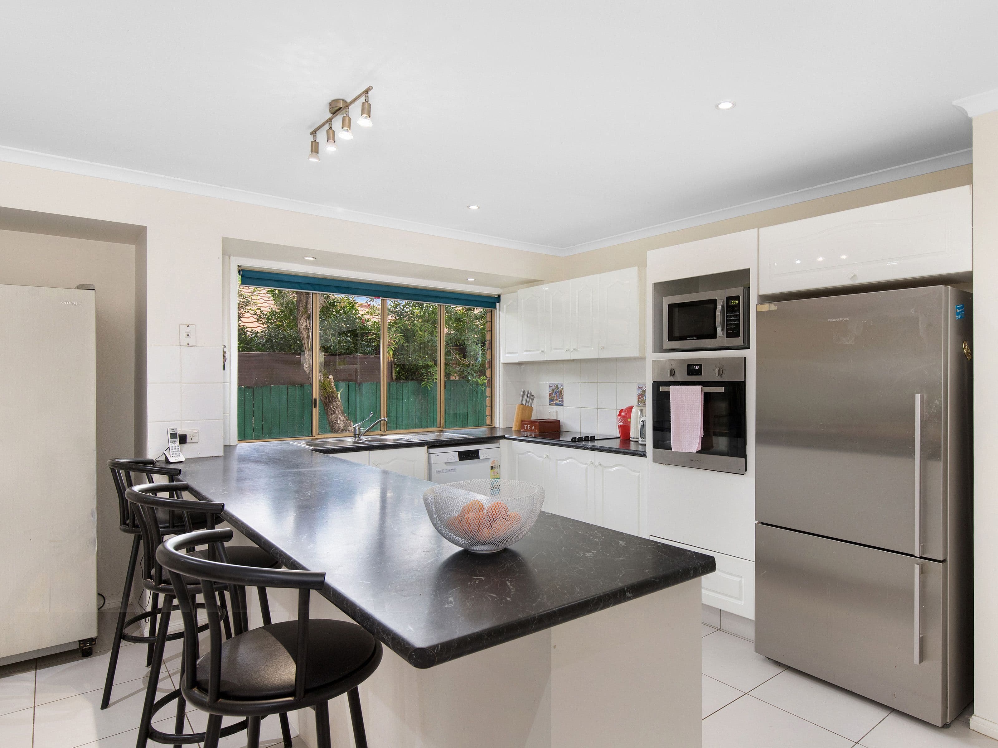 22 Cadell Drive, Helensvale QLD 4212, Helensvale - Thumbnail 8